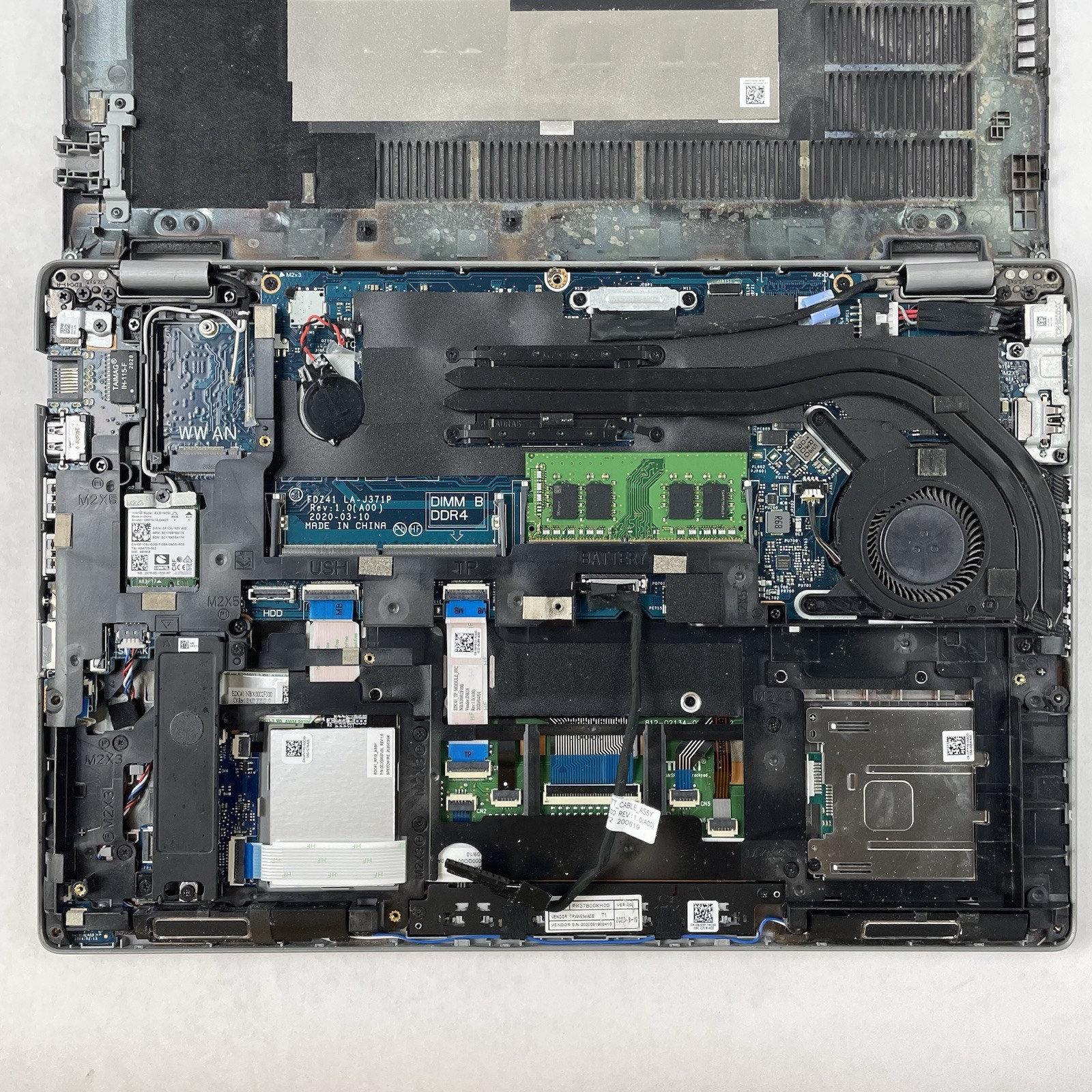 Dell Latitude 5410 14″ i7-10610U 1.80 GHz 8 GB RAM No SSD/OS/AC/Batt – READ
