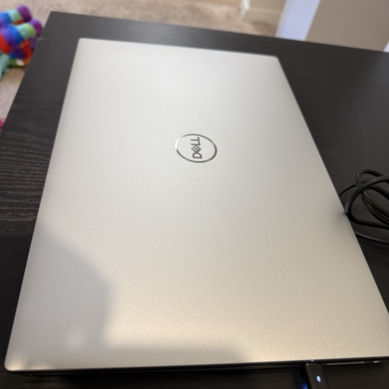 Dell XPS 15 9350 1 TB SSD, 32 GB DDR5, Intel i7-13620H Windows 11 Pro Laptop