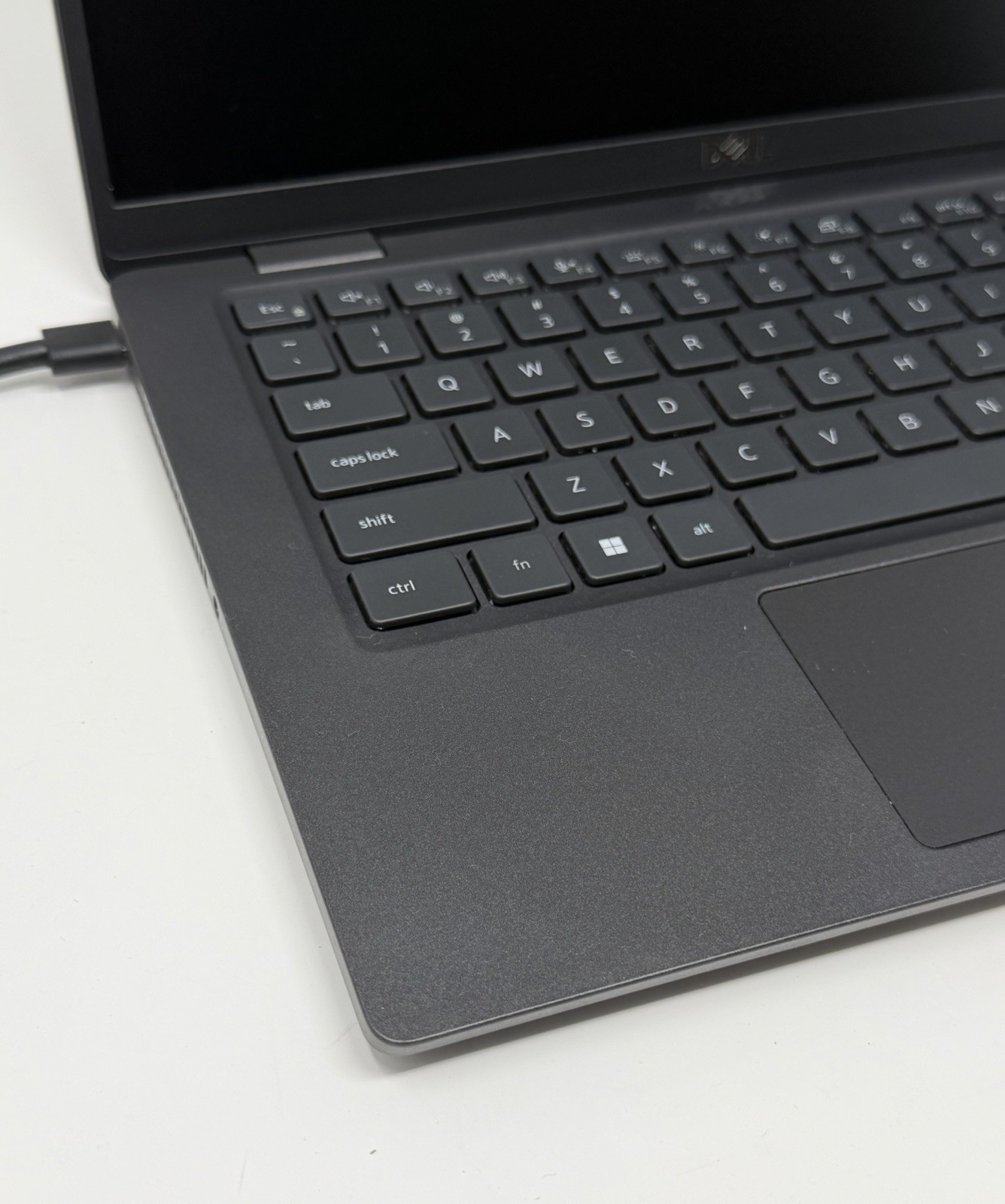 [B+ GRADE] Dell Latitude 7330 Laptop 13″ FHD i7-1265U 256GB SSD | 16GB WIN11P