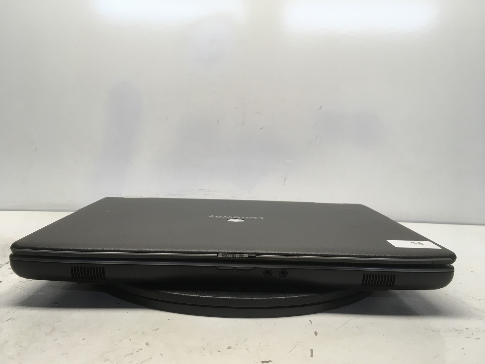 Gateway MT6707 Intel Core 2 Duo T2300 1.66GHz 2 GB NO HDD No Batt