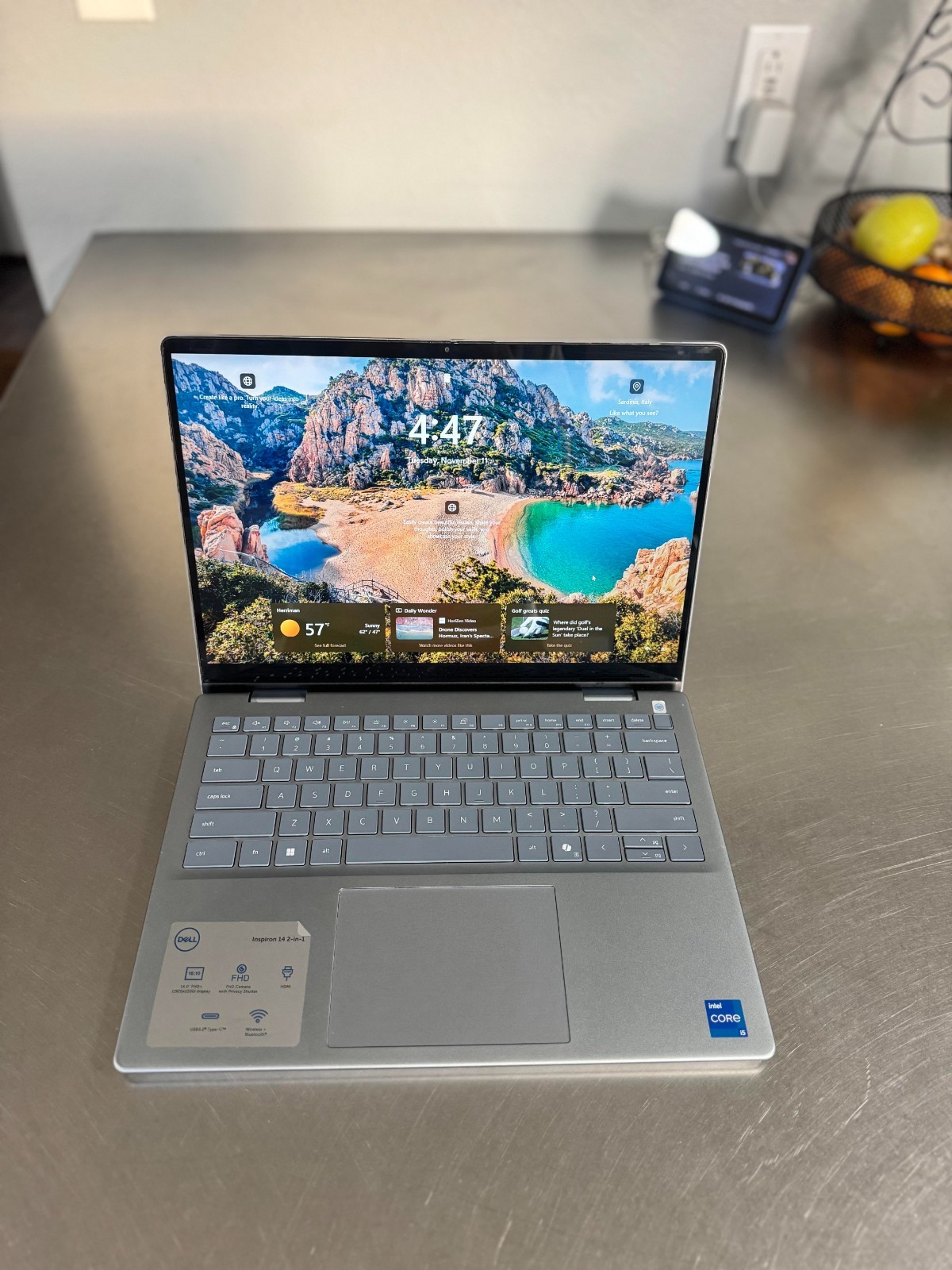Laptop: Dell Inspiron 14 7440 2-in-1