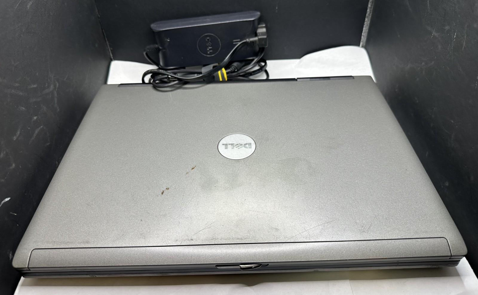 DELL D820 CORE 2 DUO, WIN 98, 64 GB SSD POWER ADAPTER, STRICTLY FOR PARTS/REPAIR