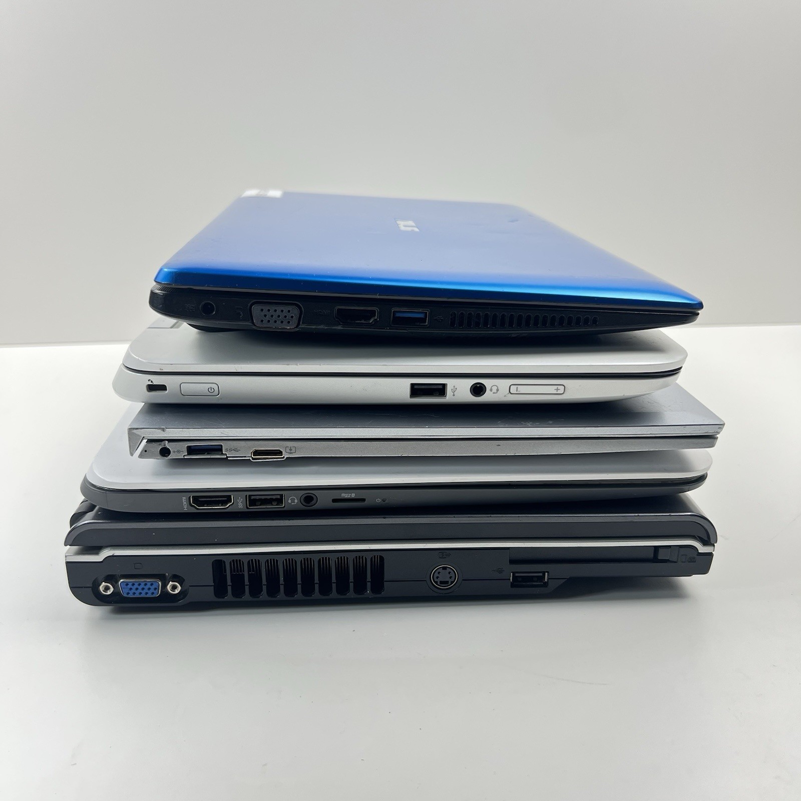 Lot of 5 Mixed HP Toshiba Laptops, FOR PARTS OR REPAIRS