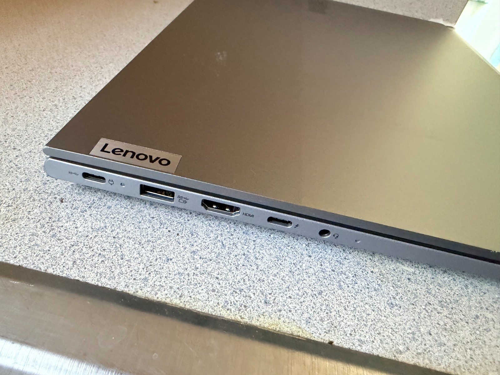 Lenovo Thinkbook 16 Gen 8 16″ WUXGA Intel Core U7 225H 32gb Ram 1TB SSD W11 Pro