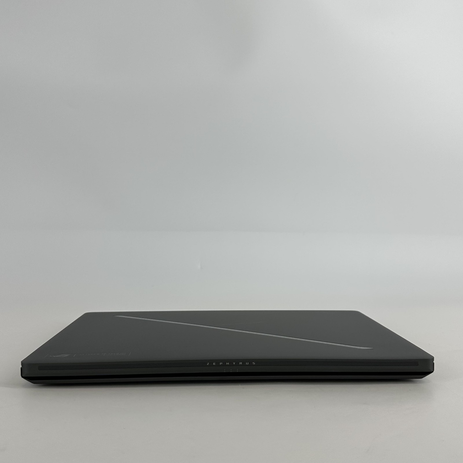Asus ROG Zephyrus G14 GA403 120Hz QHD+ Ryzen AI 9 HX 370 32GB 2TB RTX 5070 Ti