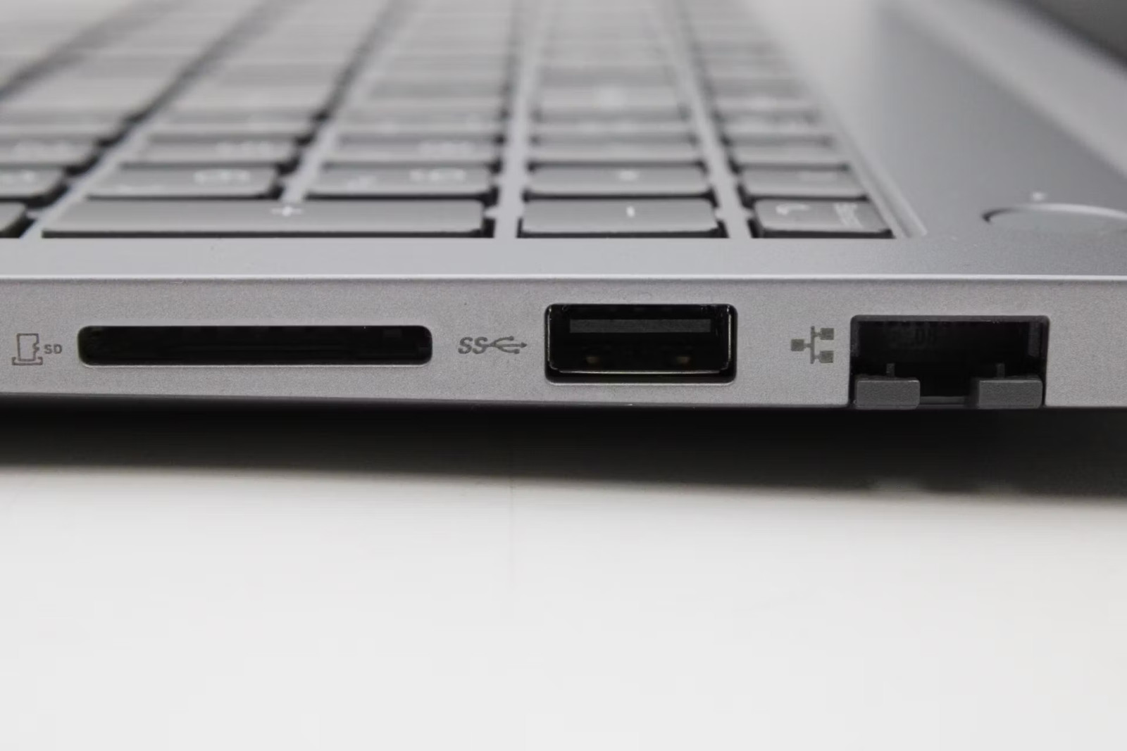 Lenovo ThinkBook 16 G6 IRL 16″ i5-1335U, 256GB NVMe, 16GB RAM