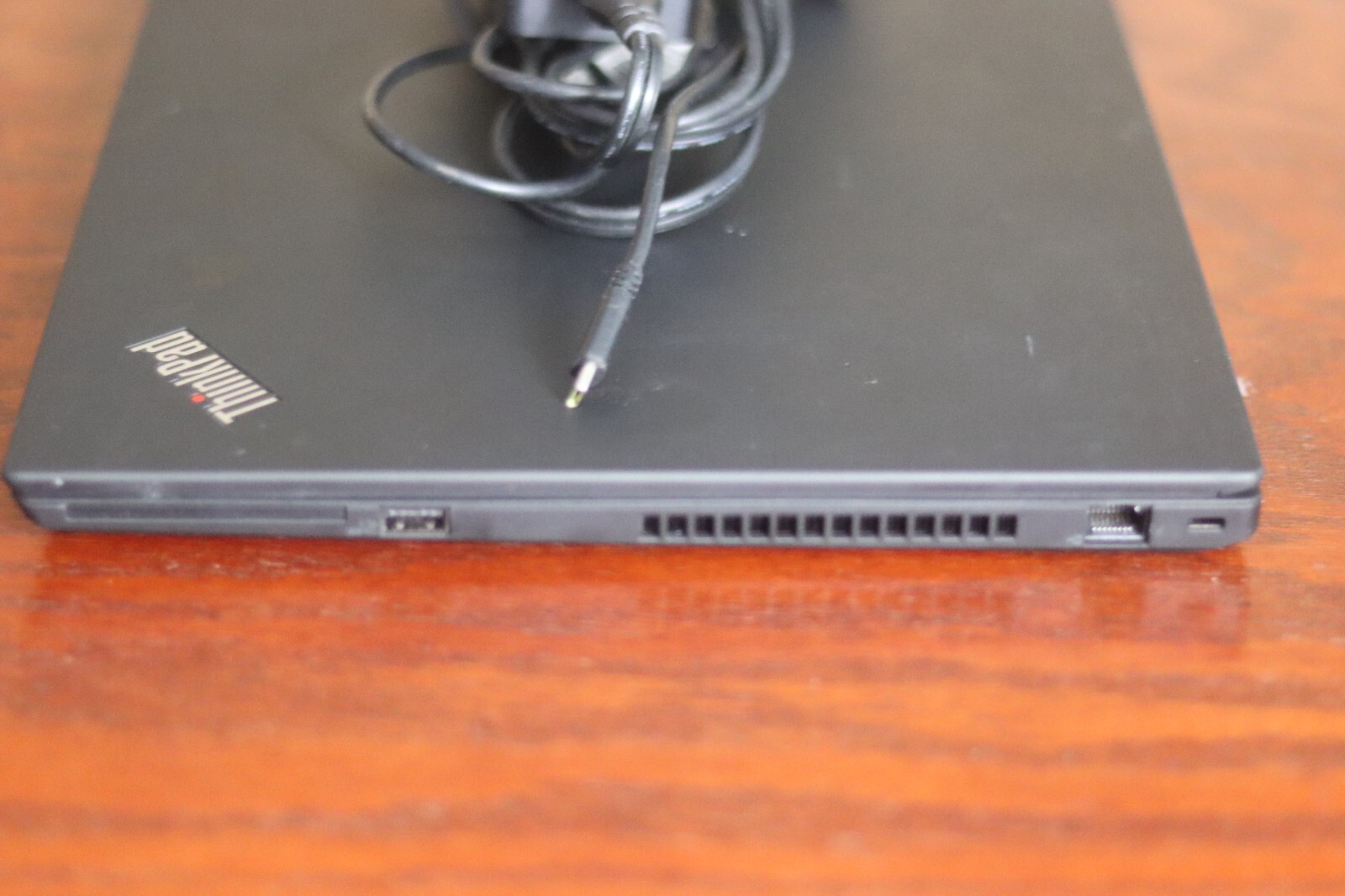 Lenovo ThinkPad T15 Gen 1 1.6 GHz i5-10210U 16GB Ram 256GB SSD – Very Good