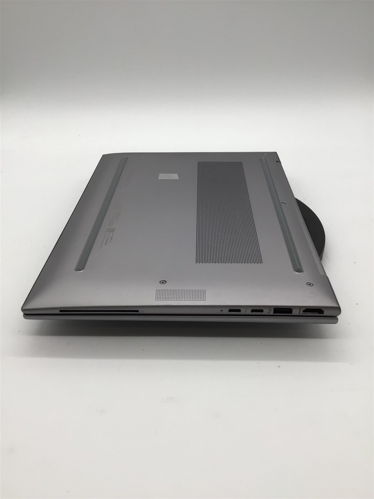 HP ZBook Firefly G11 Intel Ultra 5 135H/16GB RAM/No SSD