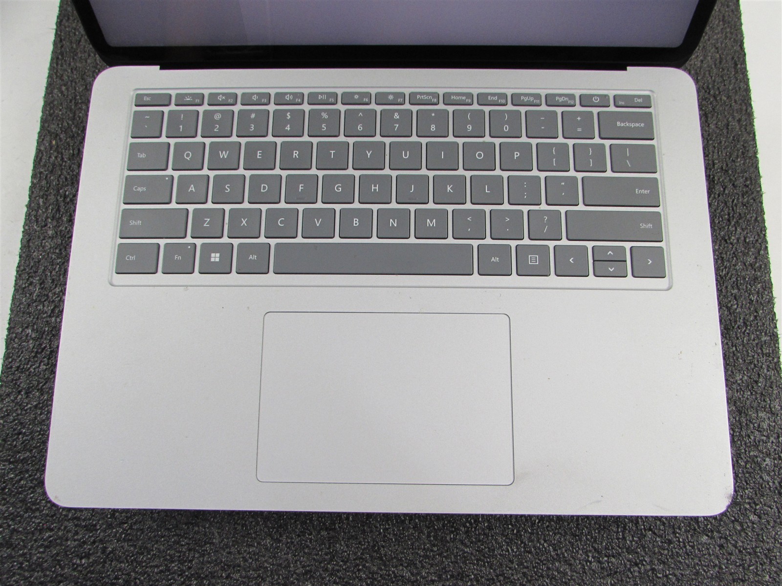 Microsoft Surface Laptop Studio 1964 i7-11370H 1TB SSD 32GB RTX A2000 *No A/C*
