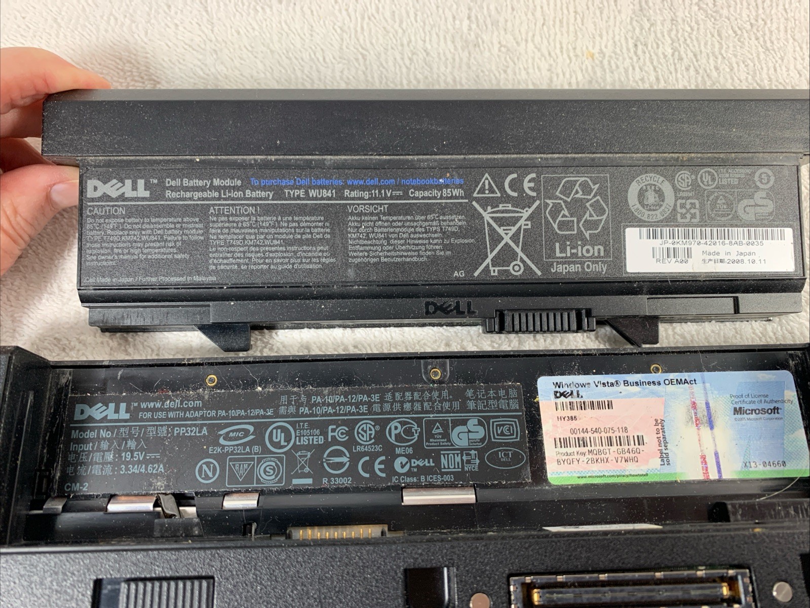 Dell Latitude E5400 Laptop Core 2 Duo CPU 14″ Display No Charger **PARTS ONLY**1