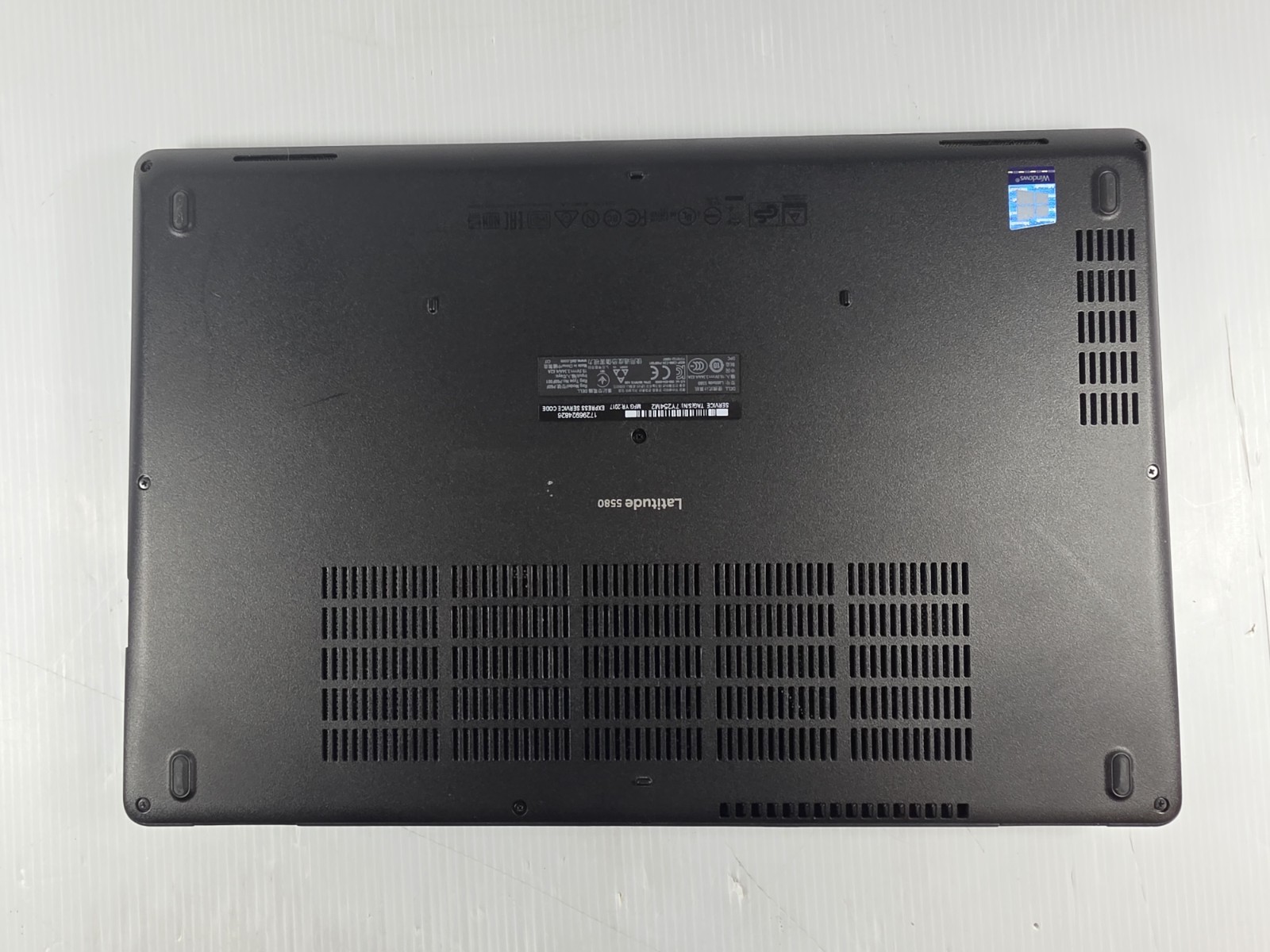 DELL Latitude 5580 15.6″ Intel i5-6440 2.6GHz 16GB 500GB Windows 11 Laptop