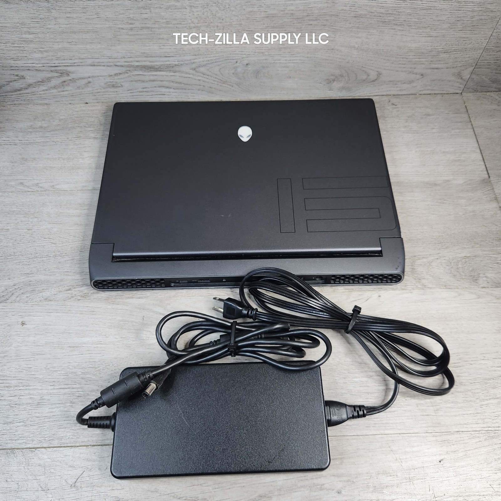 Alienware M15 R5 15.6″ 360Hz – Ryzen 9 5900HX – 16GB RAM – RTX 3070 – 1TB SSD