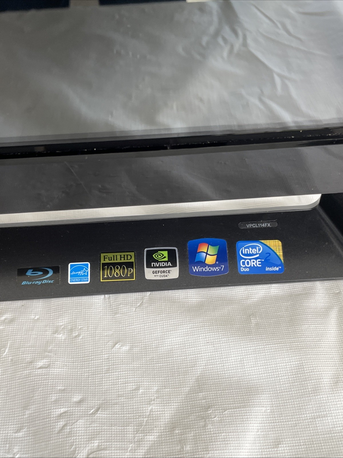 Sony VAIO VPCL114FX 24” All-In-One PC | Core 2 Duo | 4GB | Bad CD Drive | NO HDD