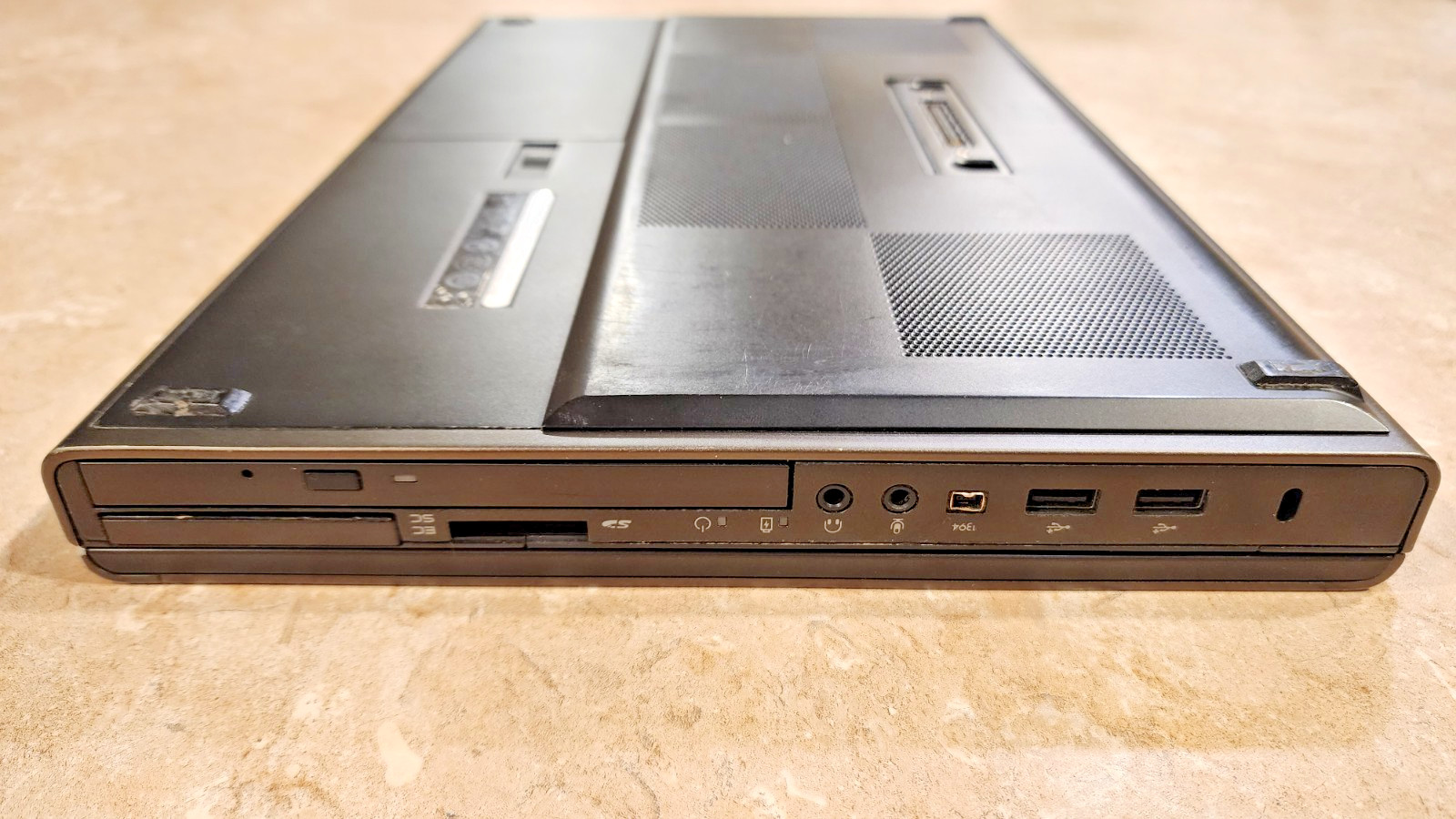 DELL PRECISION M4600 15.6″ FHD QUAD i7-2720QM 32GB RAM 480GB SSD NVIDIA 2000M
