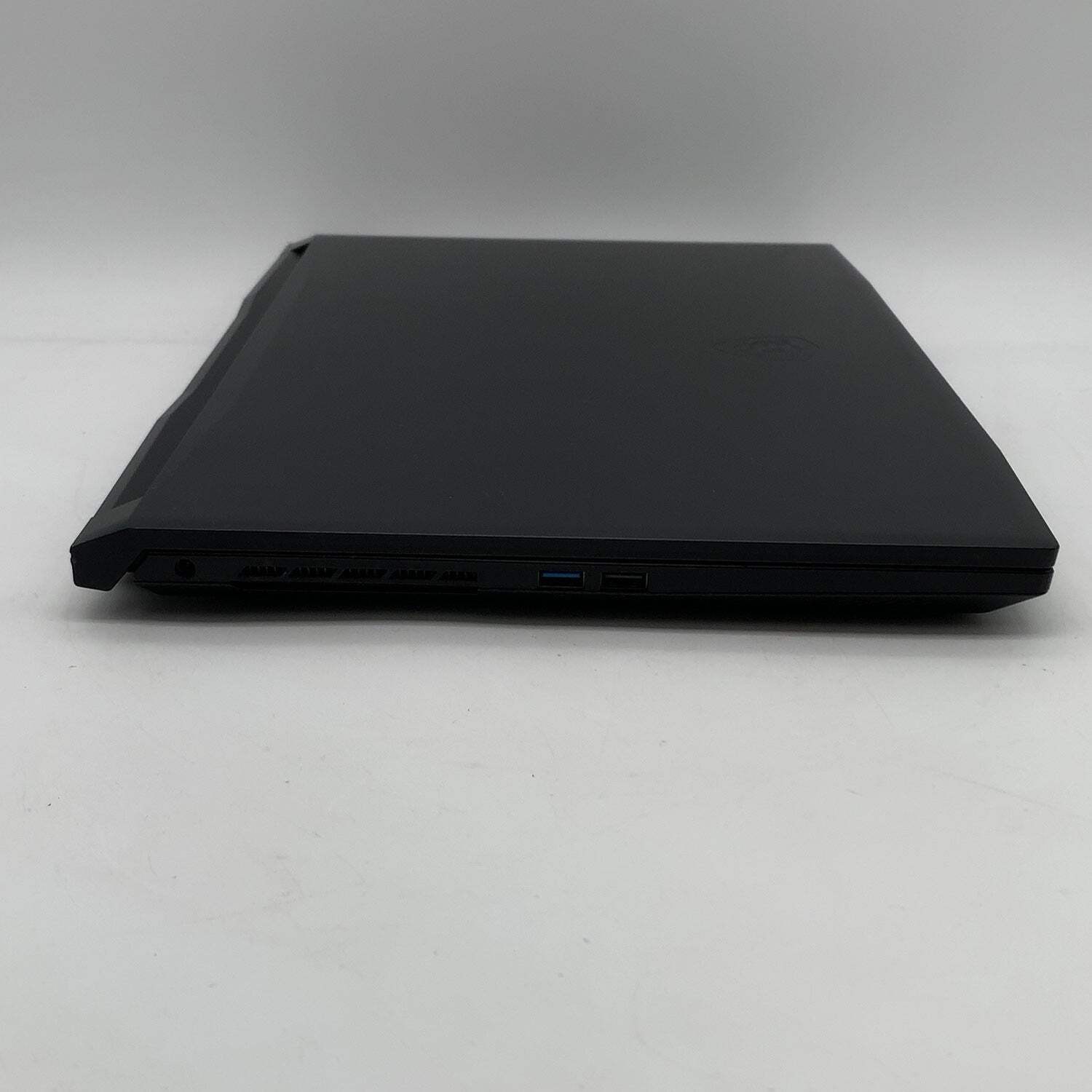 MSI Katana GF76 12UE 17.3″ i7-12700H 2.7GHz 16GB RAM 512GB SSD GeForce RTX 3060