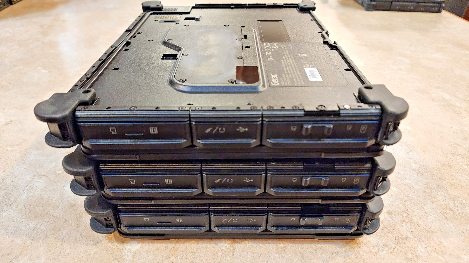 3x Lot 2-in-1 Getac V110 G3 11.6″ Touch Tablet PC i5-6200U 128GB SSD 16GB RAM