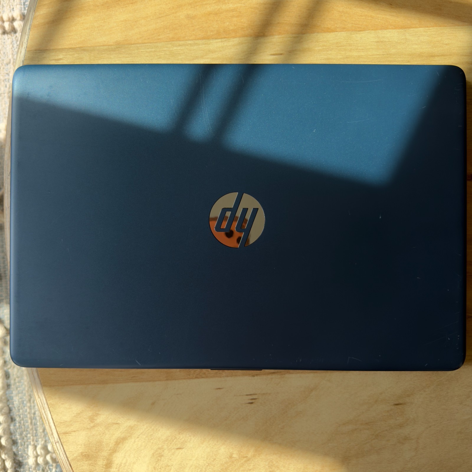 HP Laptop 15-ef2126wm – Ryzen 5 5500U 2.1GHz 8GB RAM 256GB SSD w Charger
