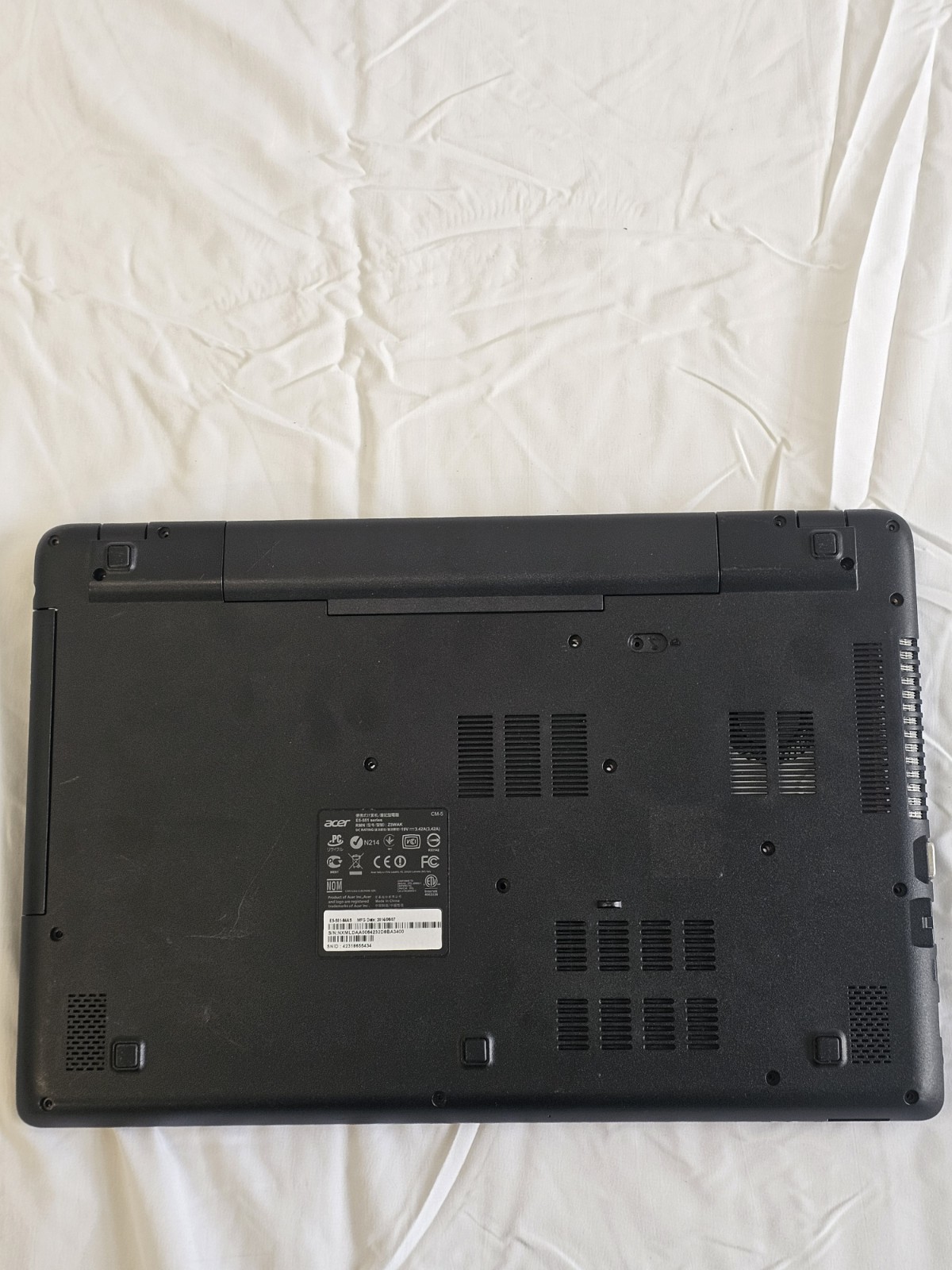 Acer E5-551 Laptop – AMD Radeon R5 – 6GB RAM – 750GB – BAD BATT – Win 10 – READ