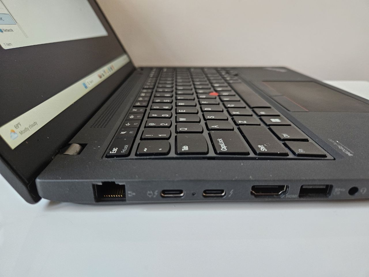 ThinkPad T14 Gen 3 14-inch i7-1265u 16Gb RAM 256Gb NVME Win 11 Pro