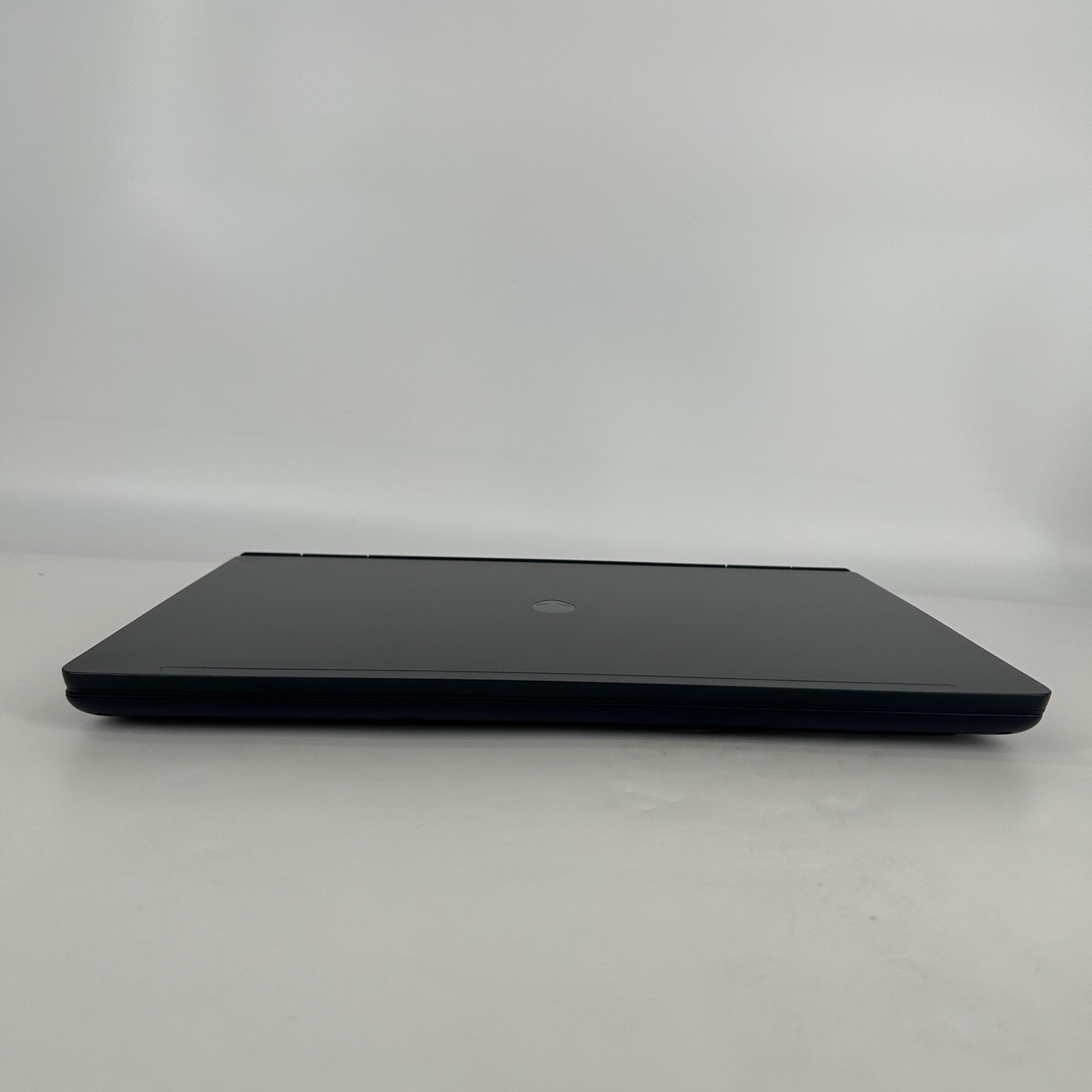 Dell Alienware 16 Aurora 120Hz WQXGA 2.5 GHz Intel Core 7 240H 32GB 1TB RTX 5060