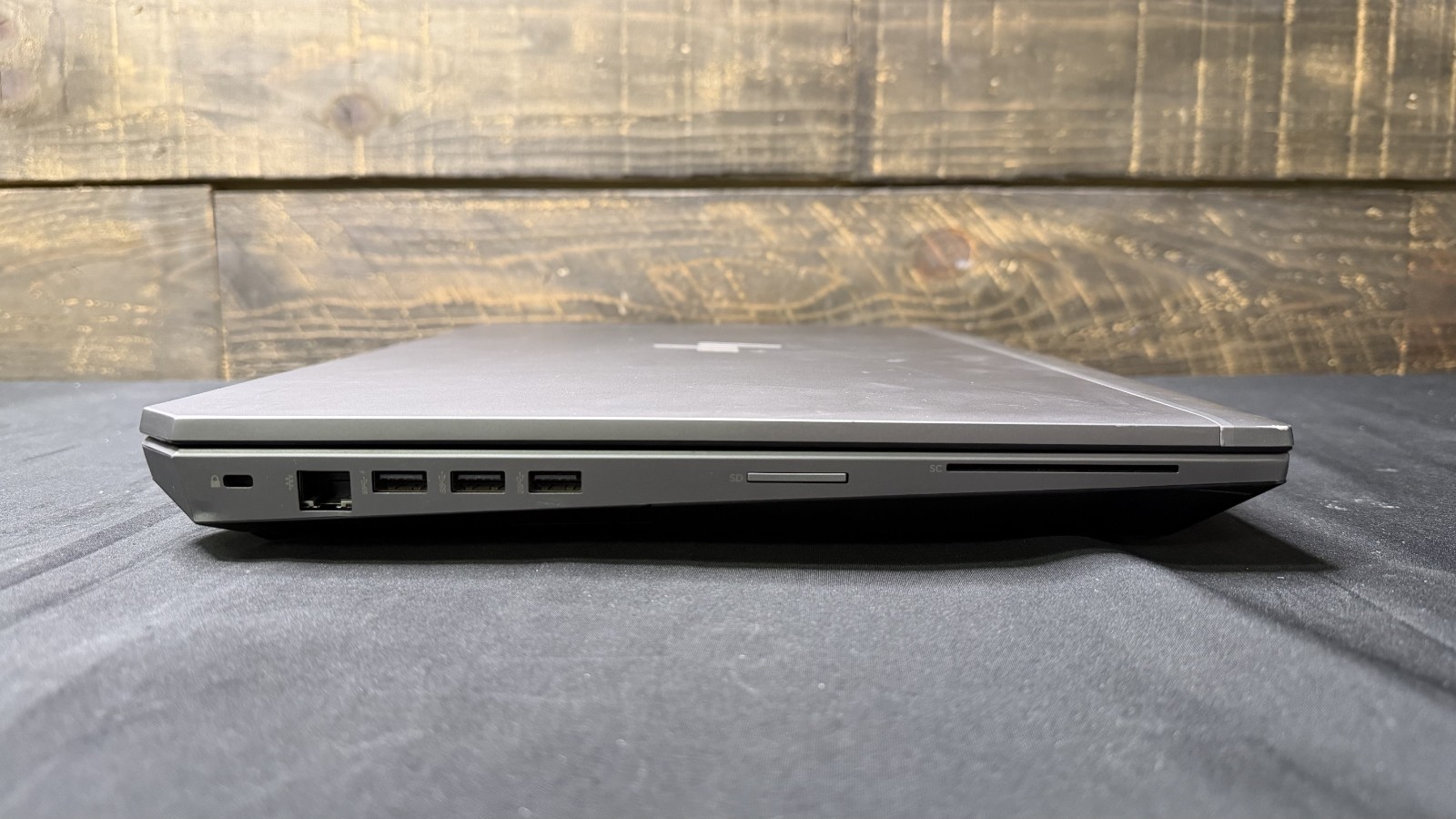 HP ZBook 17 G5 Mobile Workstation i7-9850H 512GB SSD-48GB RAM-W10 RTX 4000