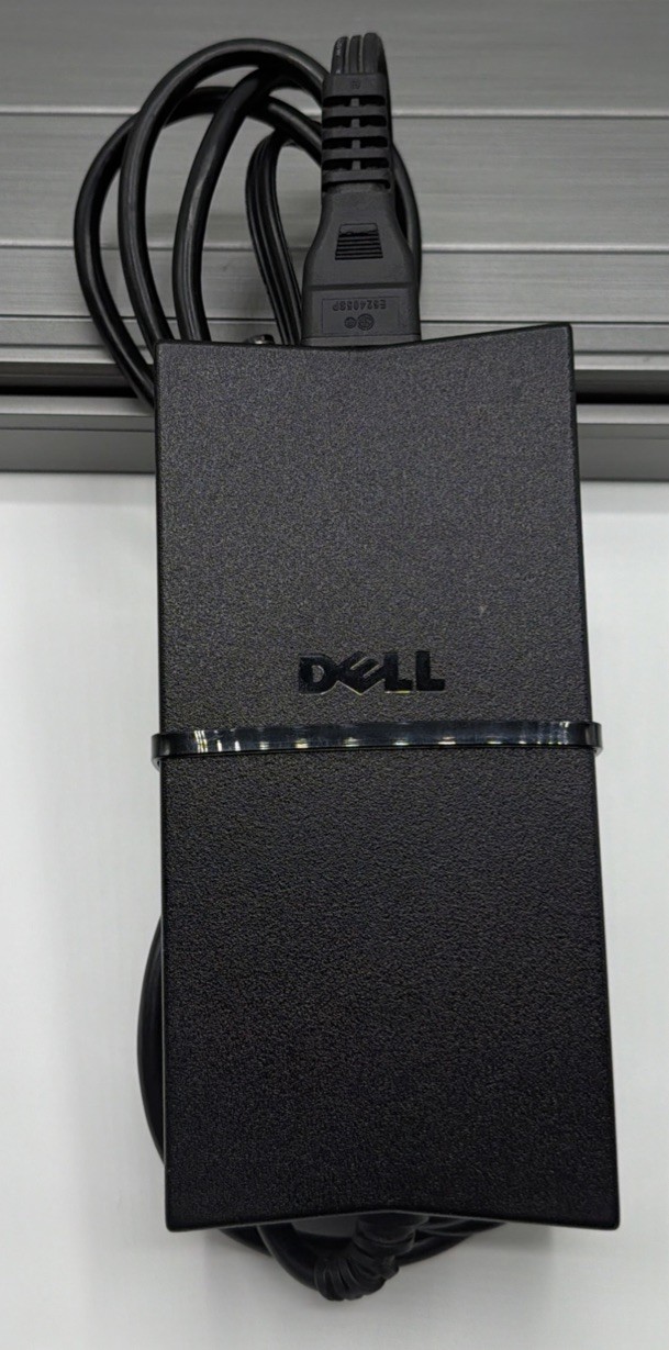 Dell Precision M4500 15″ Laptop Intel i7-840Q 8GB 500GB Windows 7 Pro Samsonite