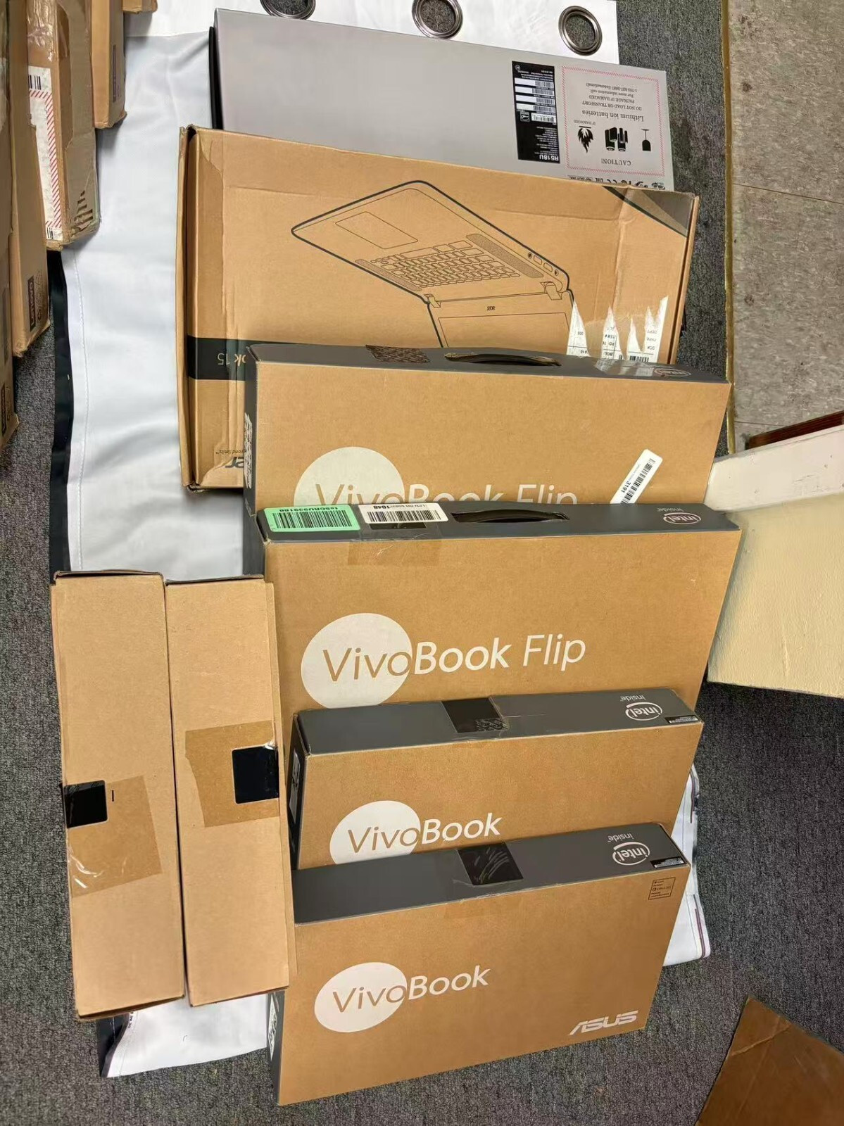 ASUS VivoBook Lot of 8 – Mixed Sizes – For Parts/Repair – Bad Battery – AS-IS