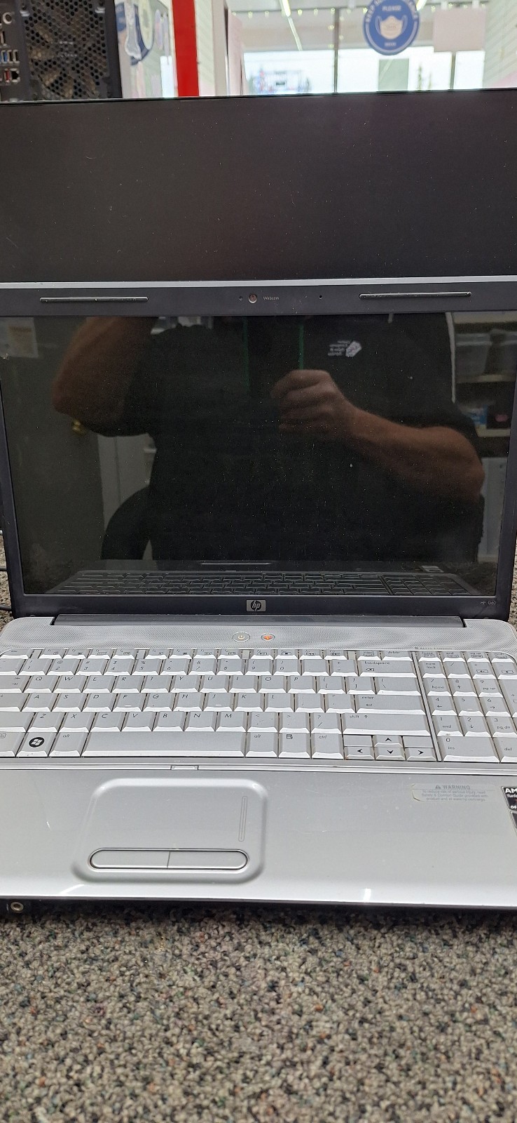 HP G60-243Cl NB264UA AMD Turion Dual 2.1Ghz RM72 16″ Notebook w/3Gb DVDRW WIFI