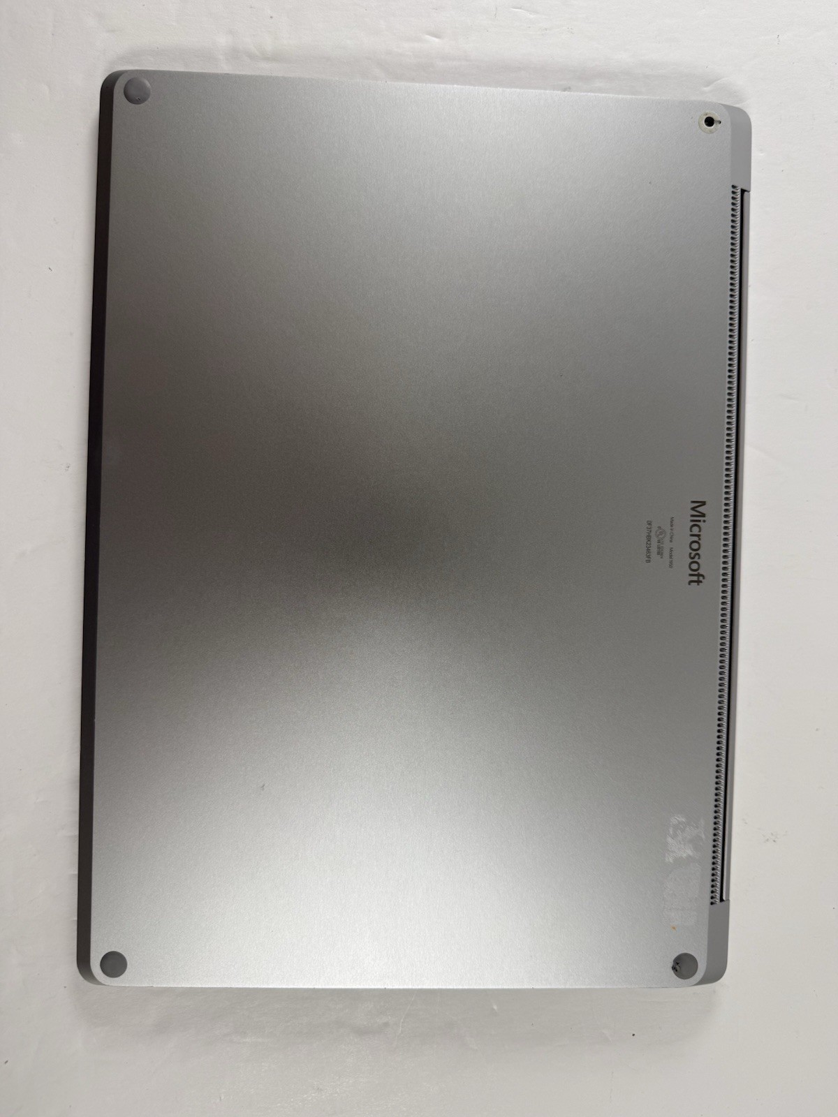 Microsoft Surface Laptop 5 13.5” 1950 Intel Core i7-1265U 16GB RAM 512GB NVME