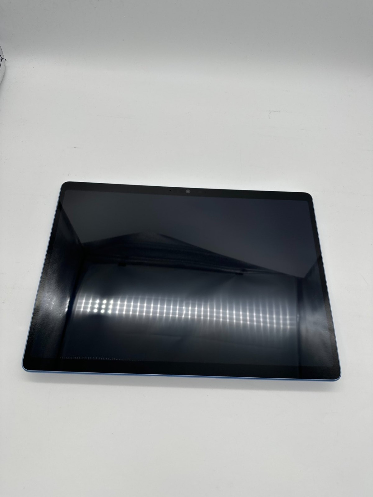 Microsoft Surface Pro 11 13″ OLED Snapdragon X ELITE 16/256 GB Win 11 pro
