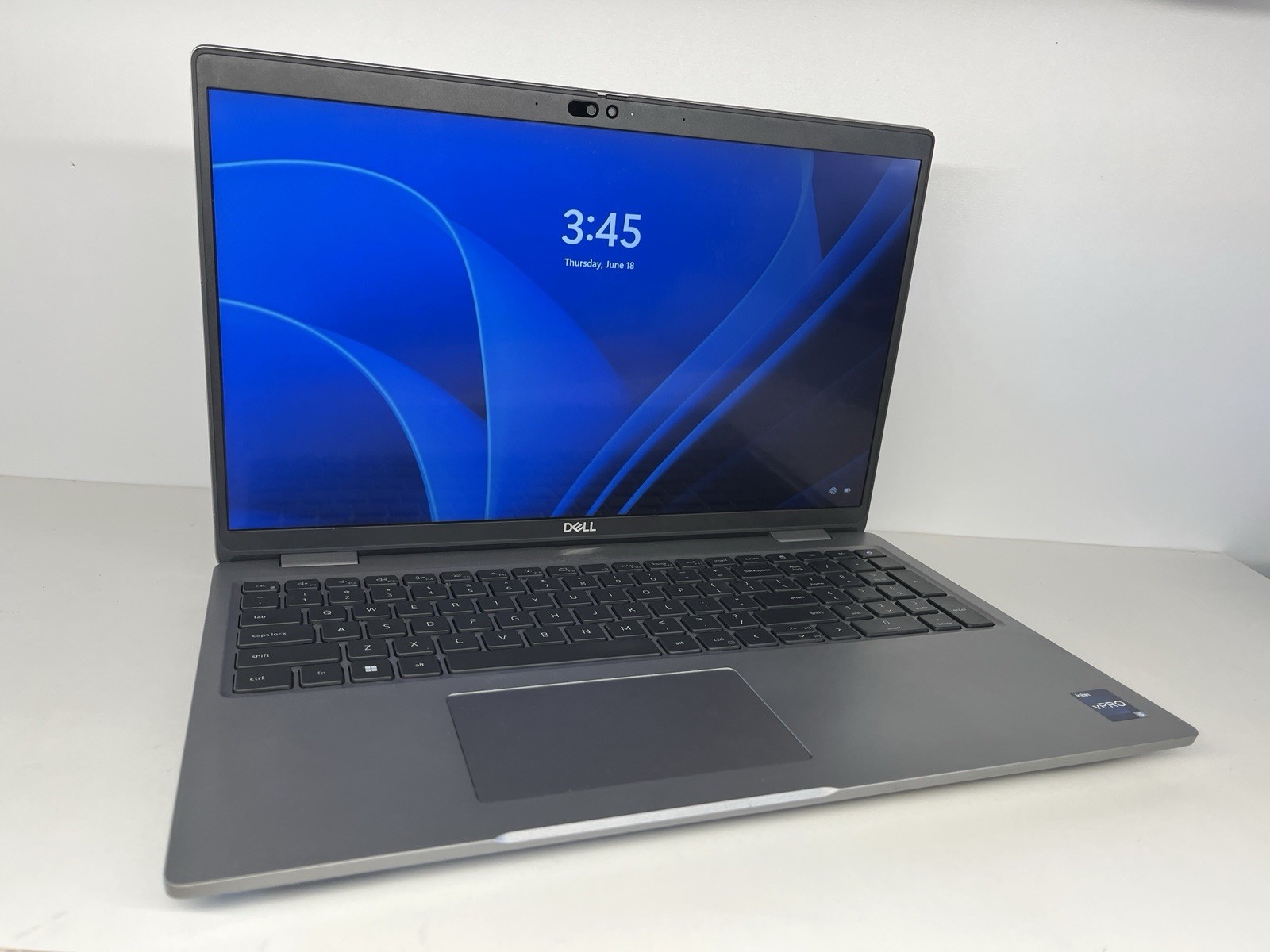 DELL LATITUDE 5540 I5-1345U 15.6″ 8-32GB RAM(config) 512GB NVMe Win11 Pro Touch