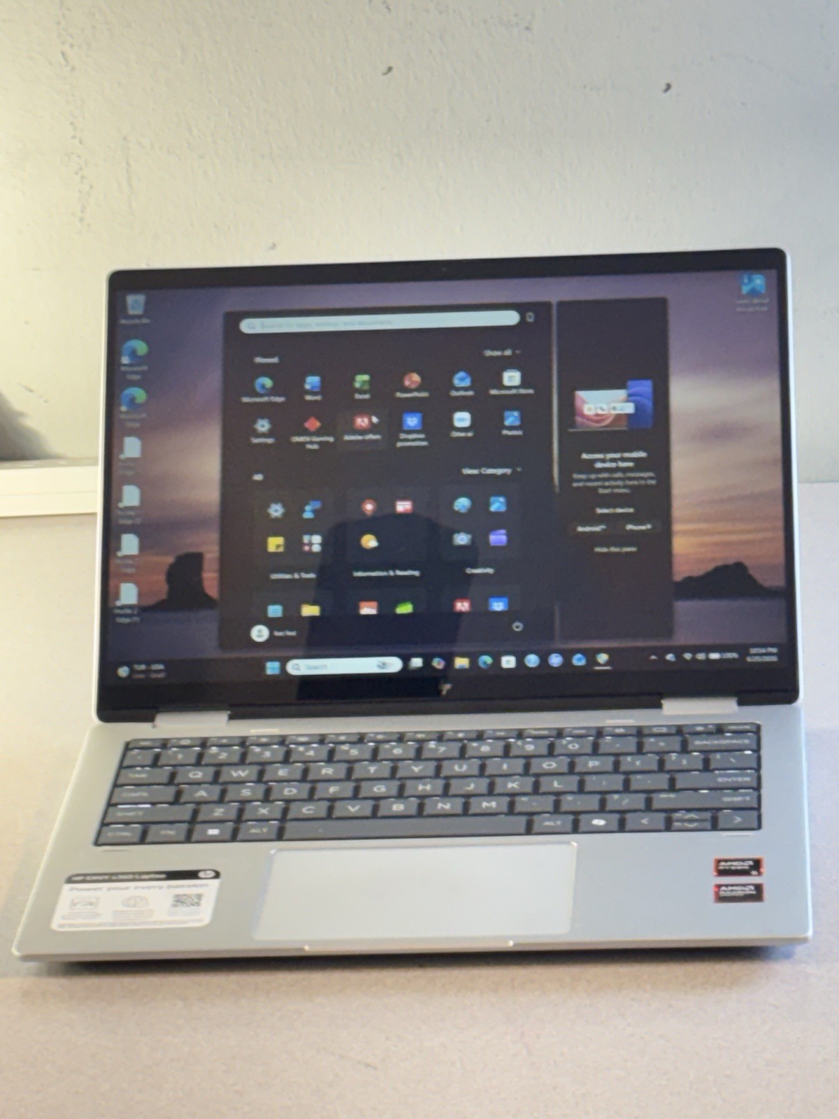 HP Envy X360 2-in-1 14| Ryzen 5 8650HS Radeon 760M Gr 16GB RAM 512GB SSD Touchs