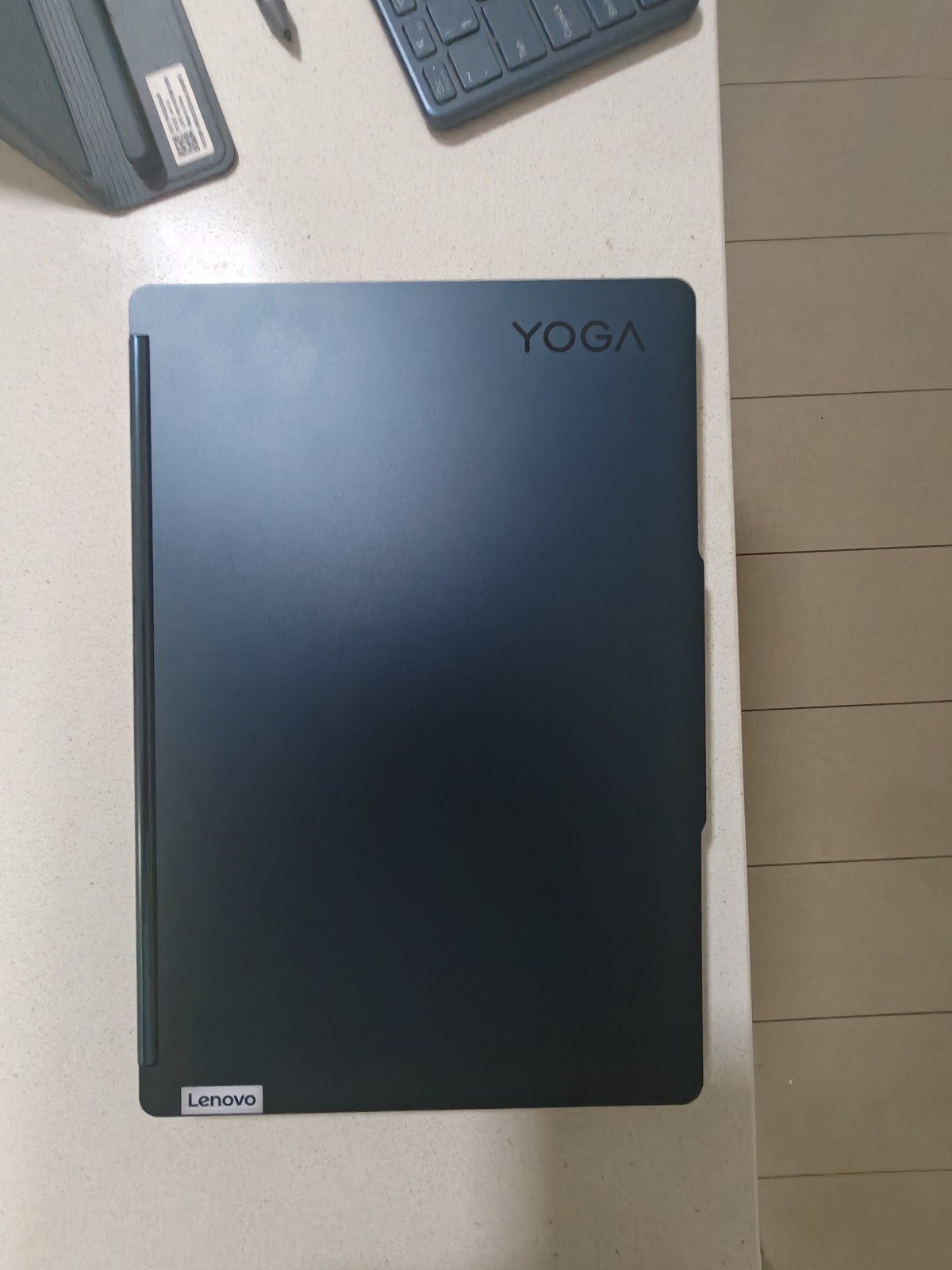Lenovo Yoga Book 9i 13IRU8 Dual 13.3″ 2.8K OLED Touch i5-1335U 16GB 512GB Boxed