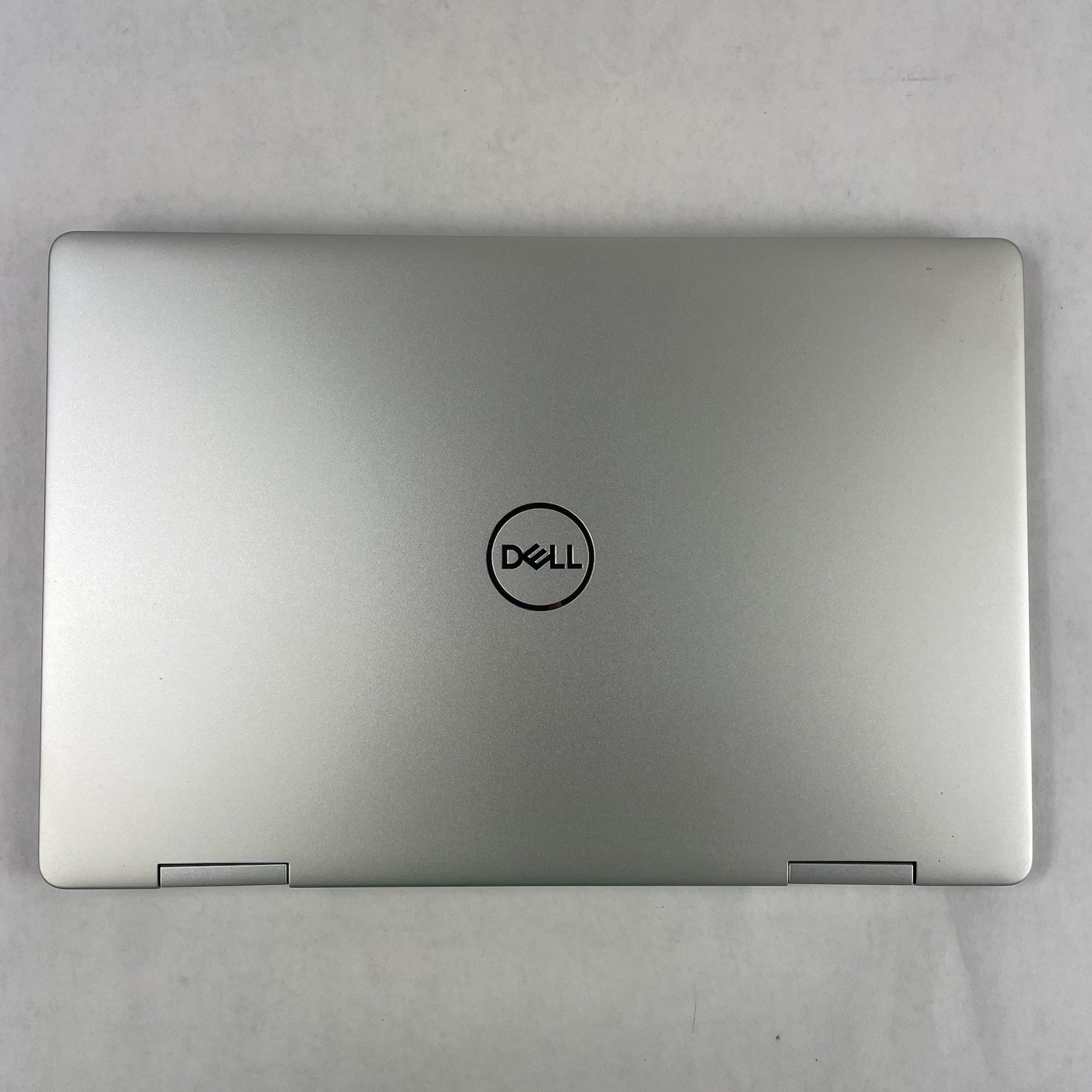 Dell Inspiron 7586 15.6″ i5-8265U 1.60 GHz 8 GB RAM No SSD/OS/AC/Batt
