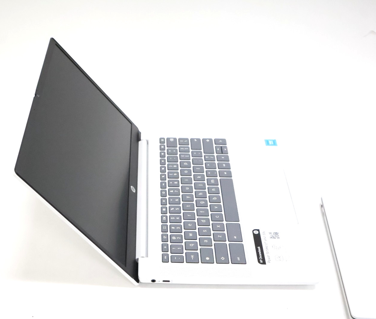 Lot of 2 HP Chromebook 14″ Intel N200 4GB RAM 128GB SSD Laptop 14a-nf0131wm