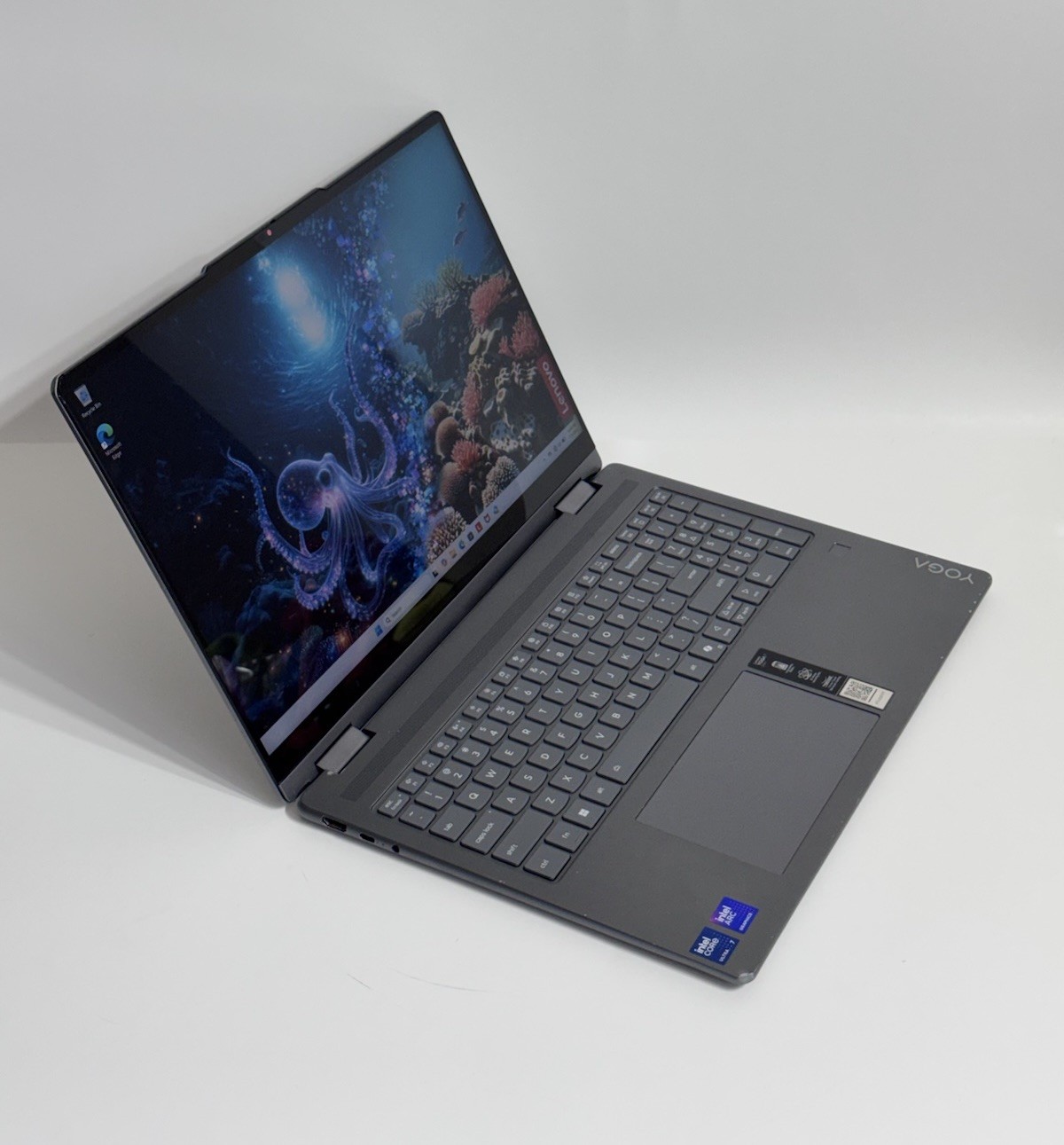 Lenovo Yoga 7i 2-in-1 16″ 2K Touch Laptop Ultra 7 256V 16GB RAM 1TB SSD READ