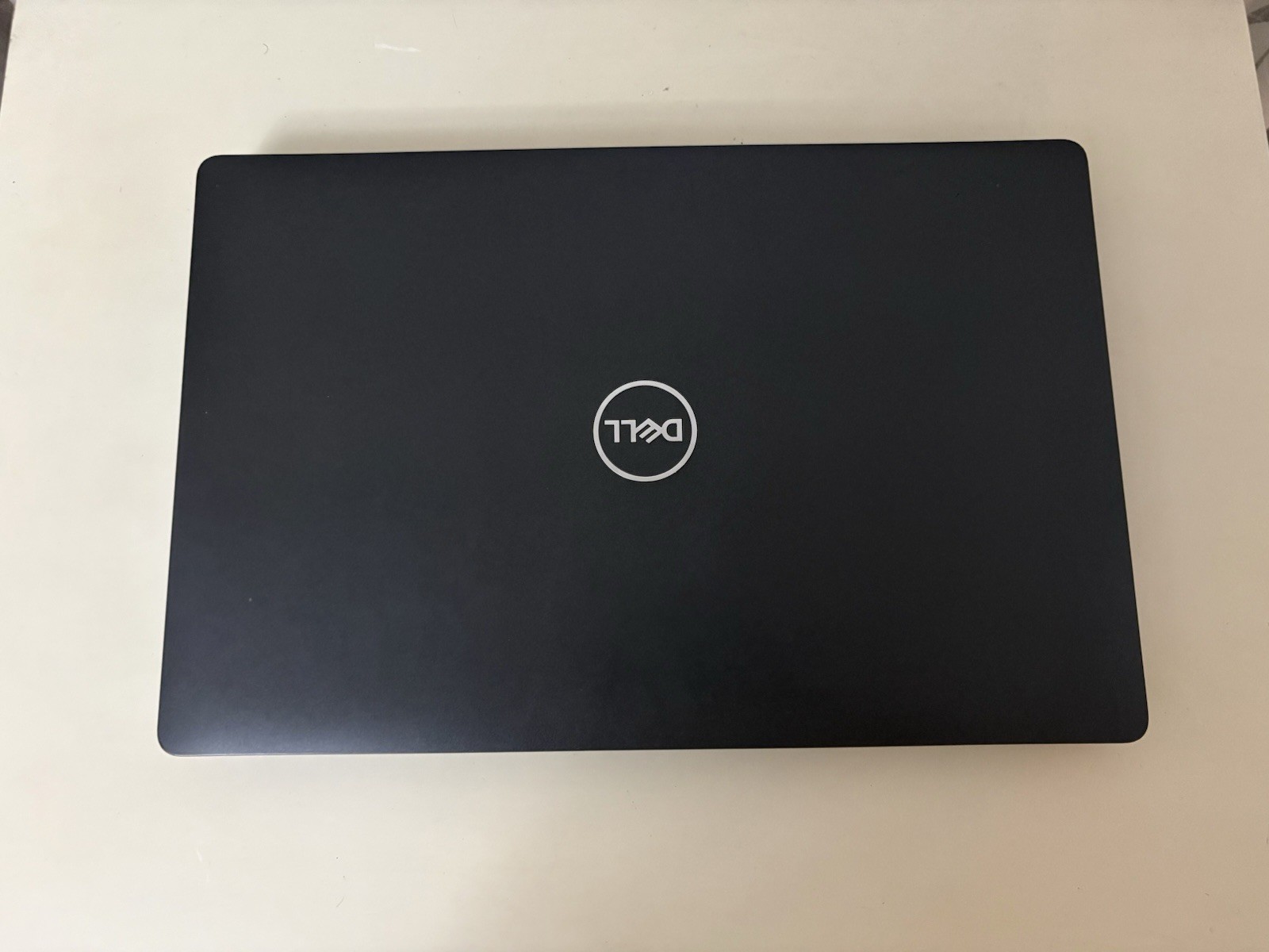 DELL LATITUDE 5501 15.6″ i5-9300H, **READ, NO RAM, NO SSD**