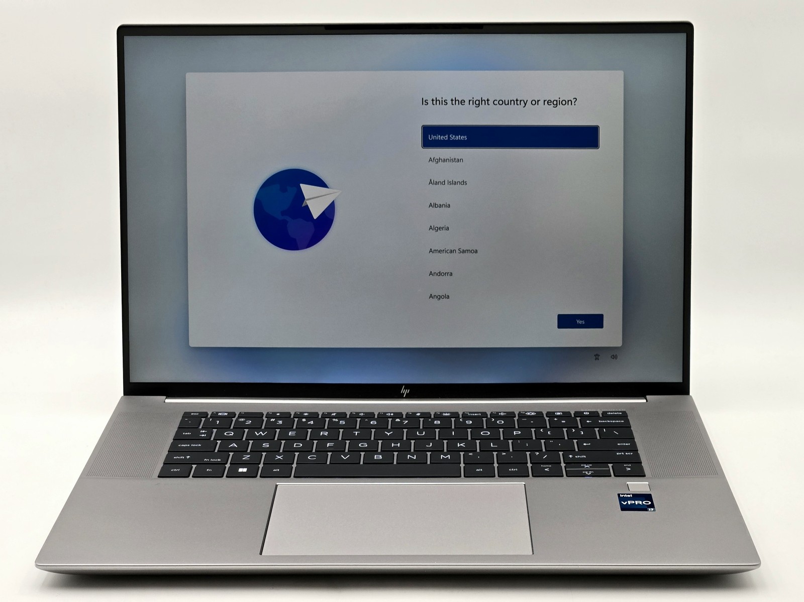 HP ZBook Studio G10 16″ UHD+ 4K+ 13TH I7-13800H 512GB SSD 32GB W11P RTX A1000