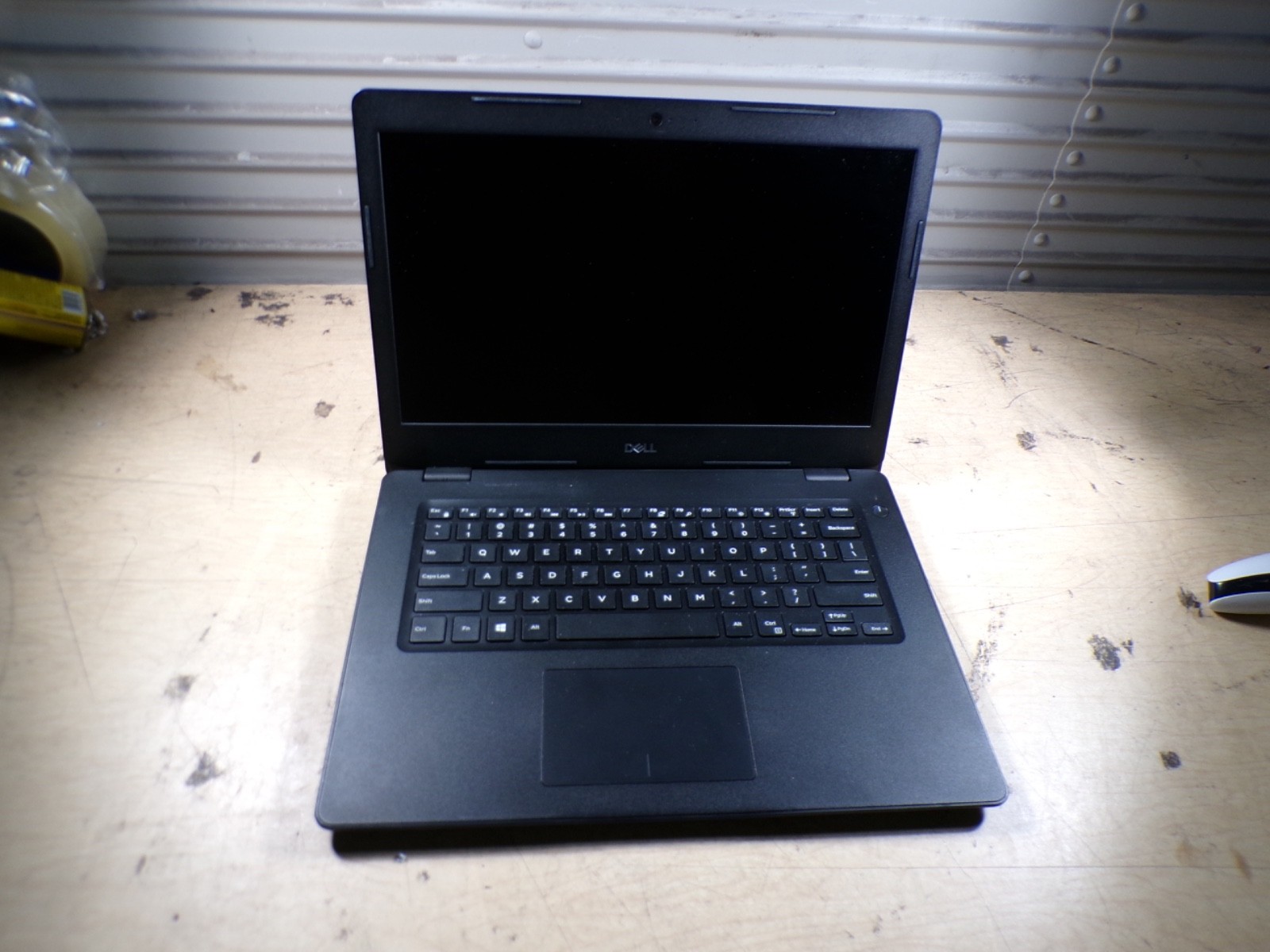 DELL LATITUDE 3490 INTEL CORE I5-8250U 1.60GHZ 4GB RAM **NO HD/ NO CADDIE/ NO OS