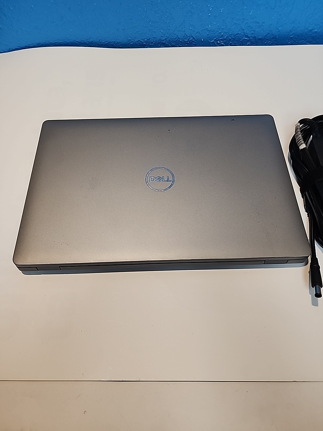 Dell Latitude 5510 . Laptop Pc I7 10th Gen. With Charger
