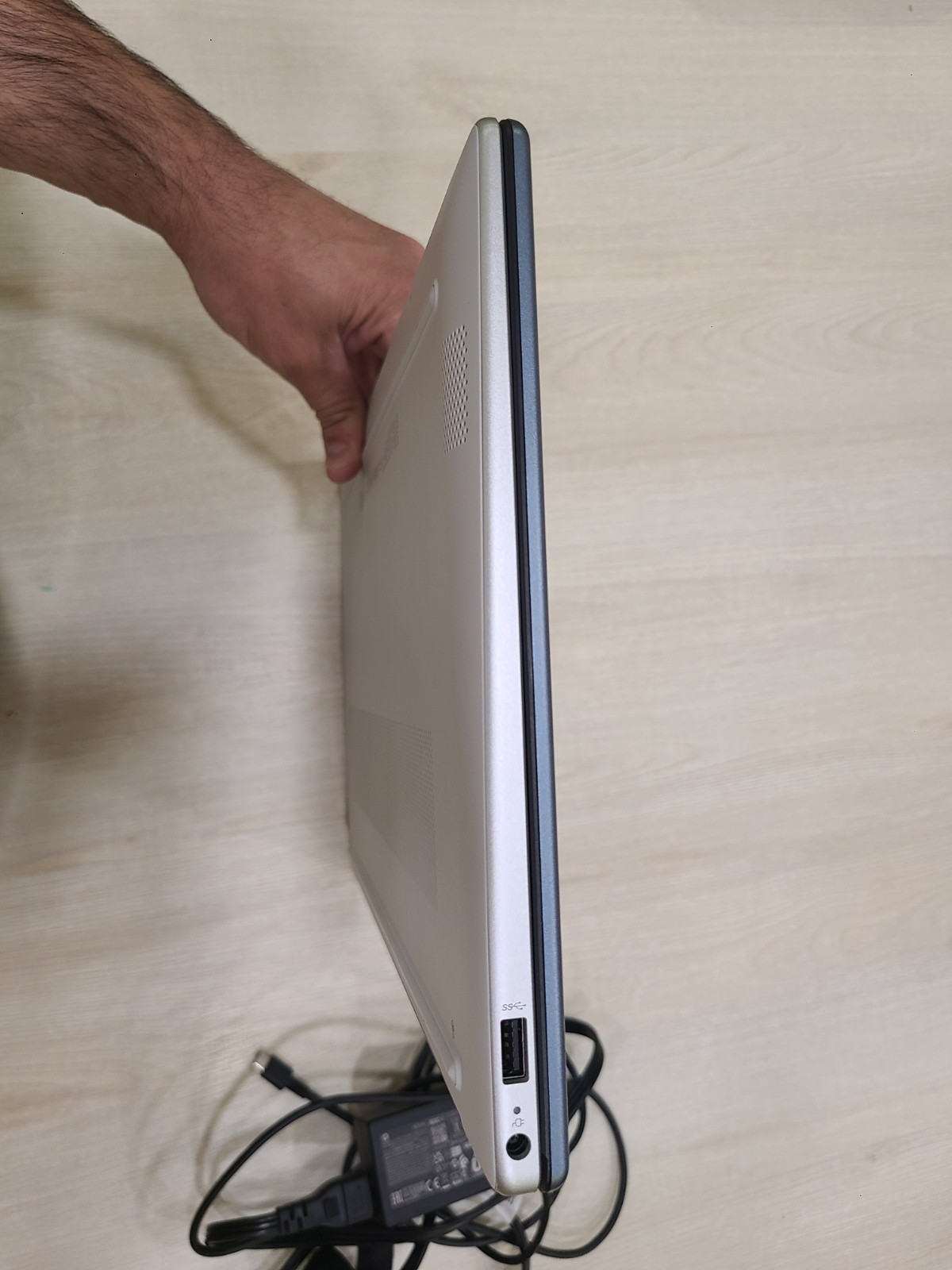 HP Laptop 15-FD0883NR 15.6″ I3-N305, 8GB RAM, 256GB SSD. Exc. Cond. SEE DESC!