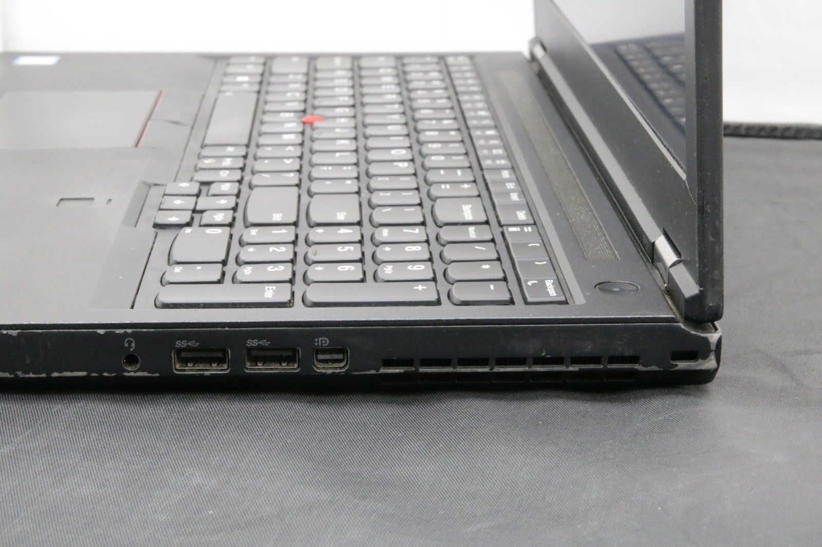 Lenovo ThinkPad P52 – i7-8850H – 16GB, 512GB, Windows 11 +Adapter