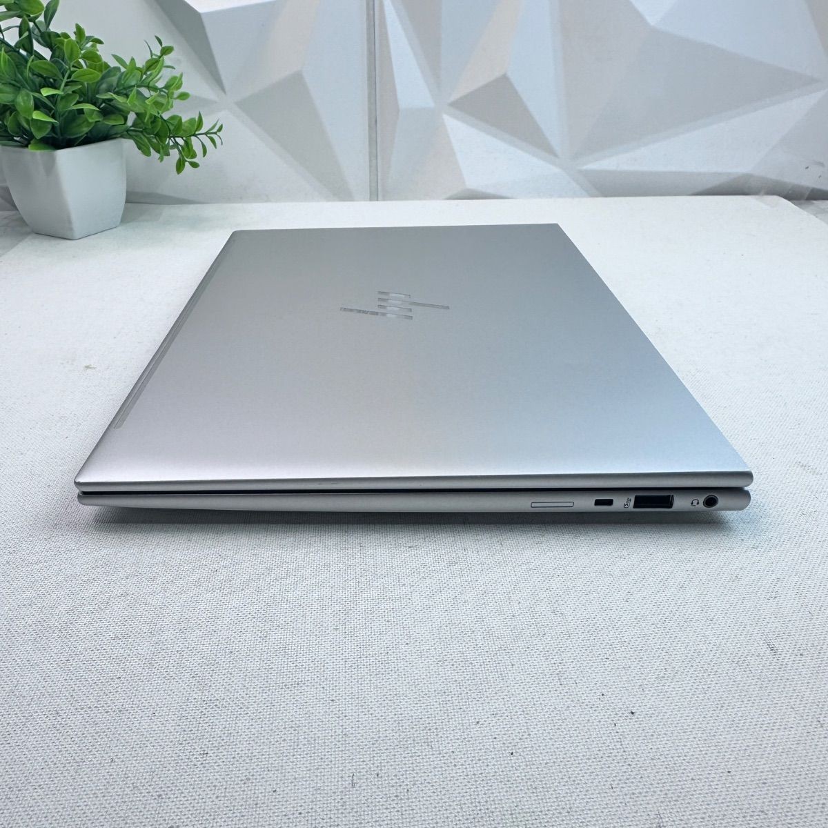 HP EliteBook 840 G11 Laptop, 14″ FHD, Ultra 7 165U, 16GB, 512GB *Please READ*