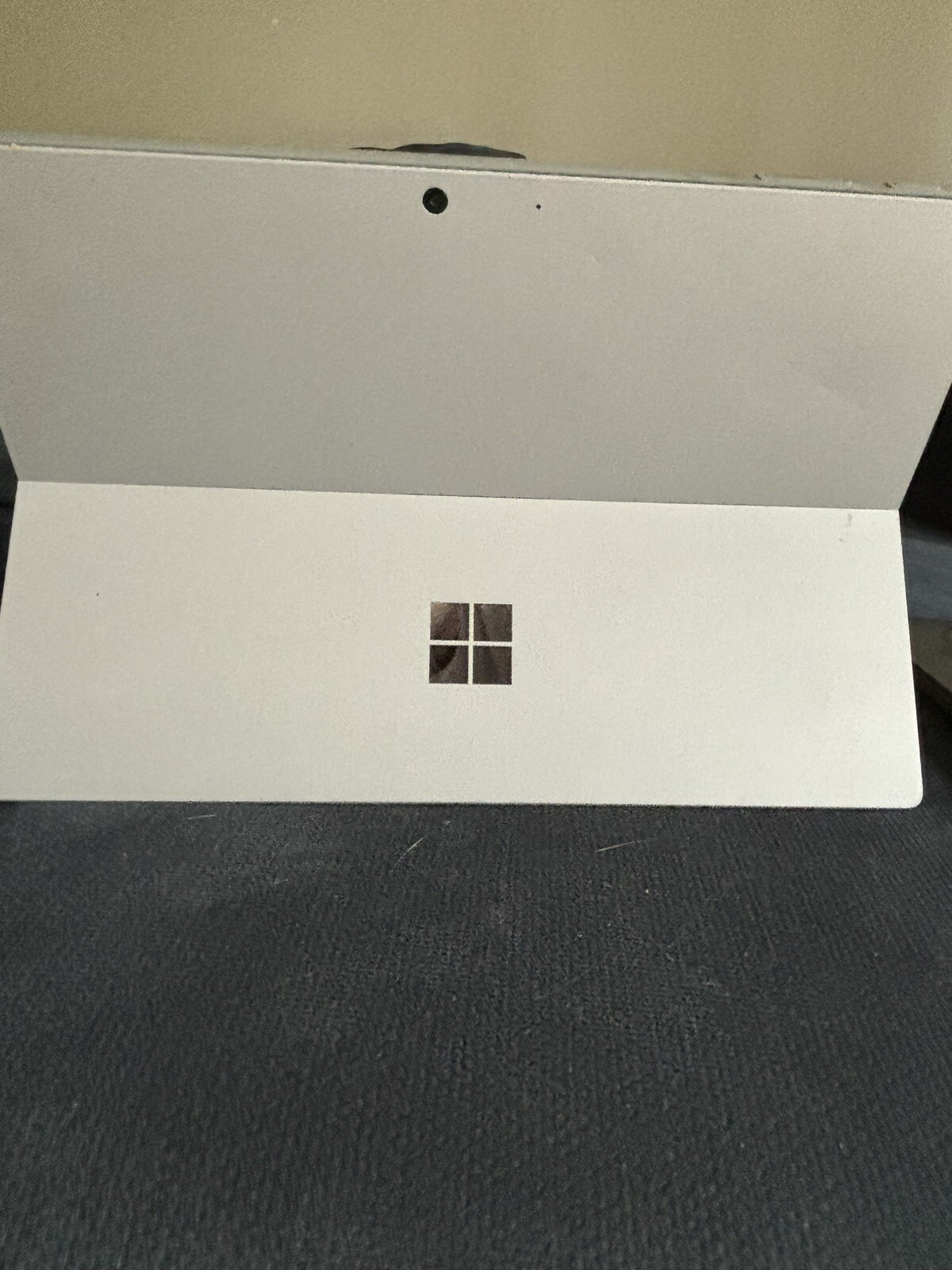 Microsoft Surface Pro 7 12.3″ (256GB SSD, Intel Core i5-1035G4, 8GB RAM) Laptop