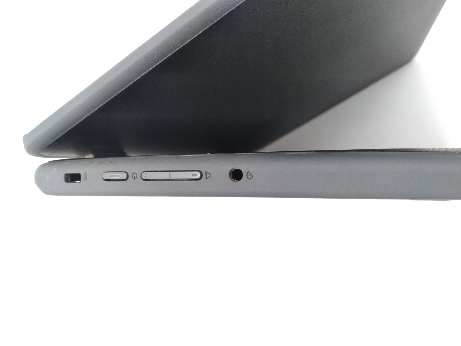 Lenovo N23 Yoga 2-in-1 11.6″ Chromebook PC – MT8173c Processor 4GB Ram 32GB SSD