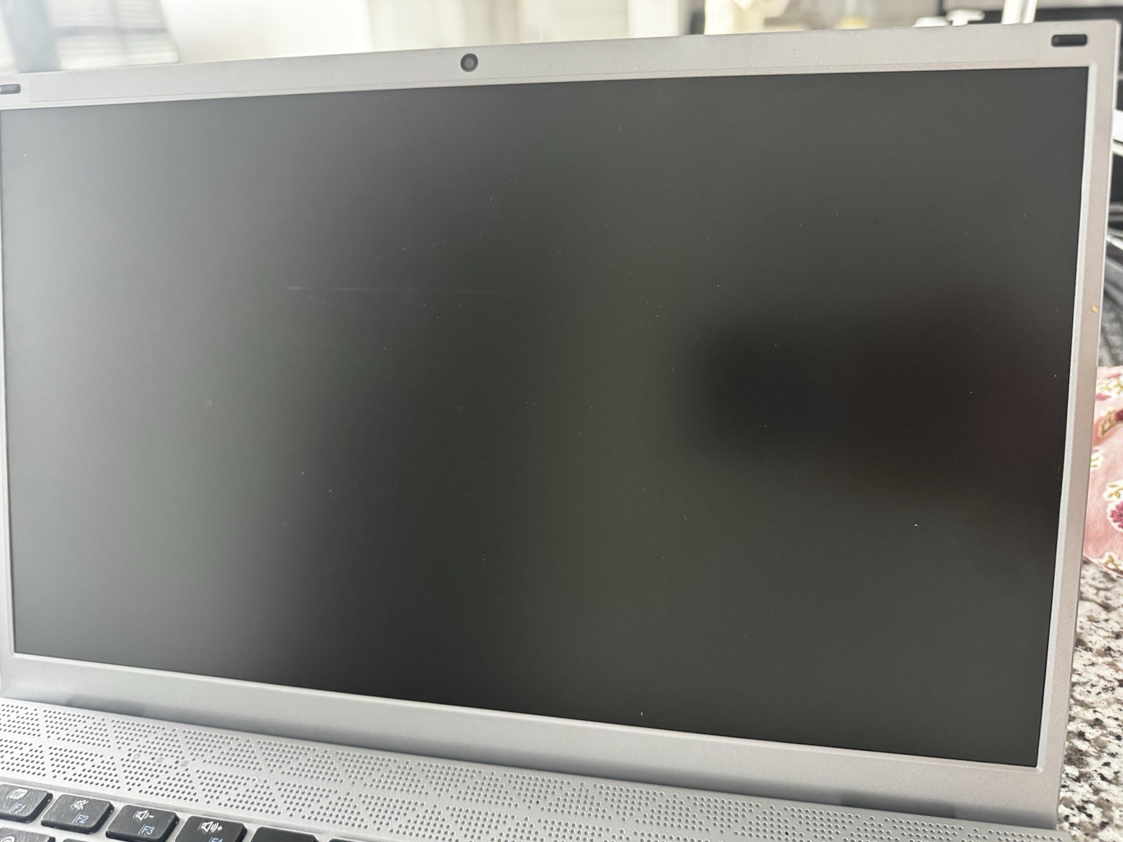 Intel Silver Notebook Laptop PC – Complete Unit – Sleek Silver Design