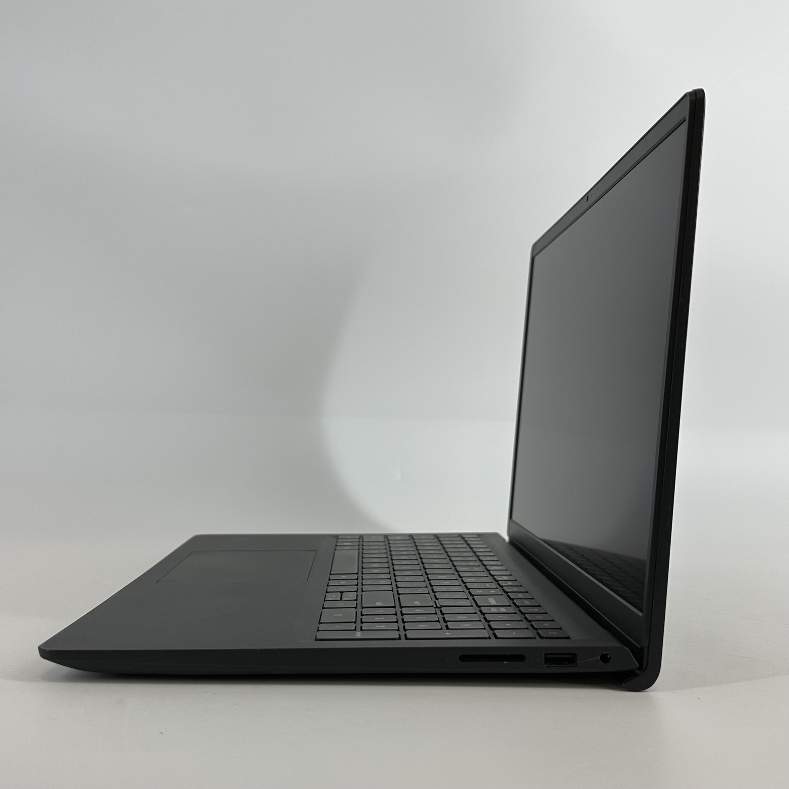 Dell Inspiron 3520 15.6 FHD TOUCH 1.3 GHz i5-1235U 8GB 512GB SSD Very Good