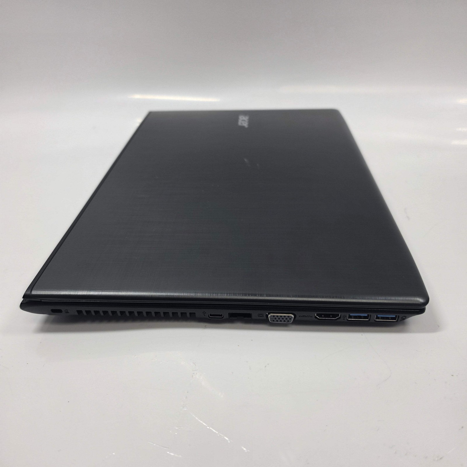 Acer Aspire E5 15.6″ i5-7200U 2.5GHz 8GB RAM 256GB SSD