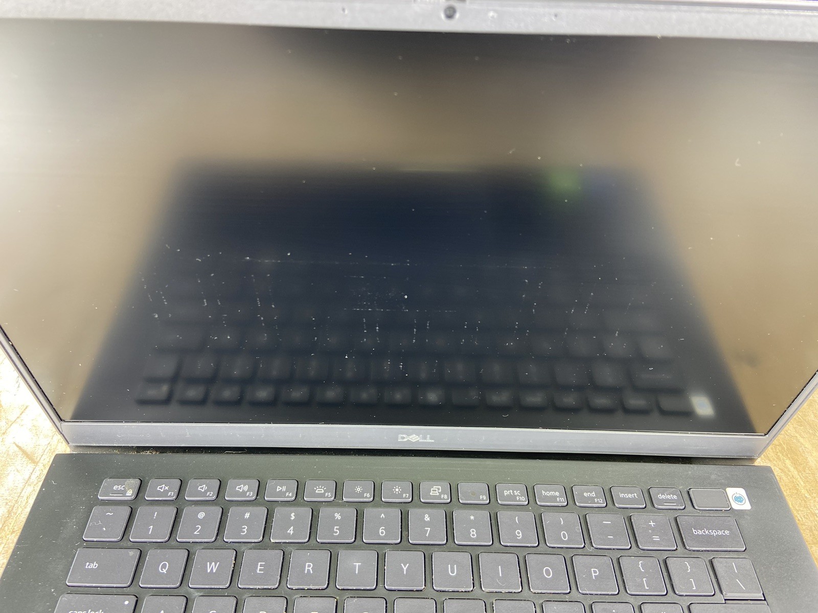 DELL VOSTRO 5402 i7-1165G7 @ 2.80GHz, 8GB RAM, NO HDD/OS – (FOR PARTS)