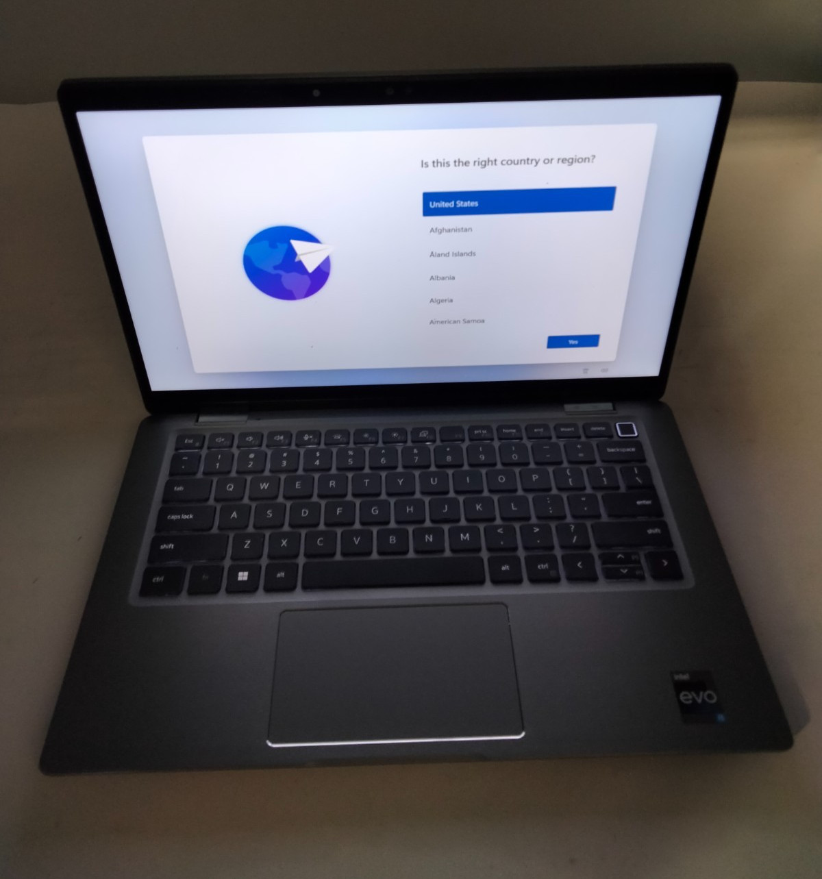 Dell Latitude 7330 i5-1235U 16GB RAM 256GB SSD Win 11 touch laptop